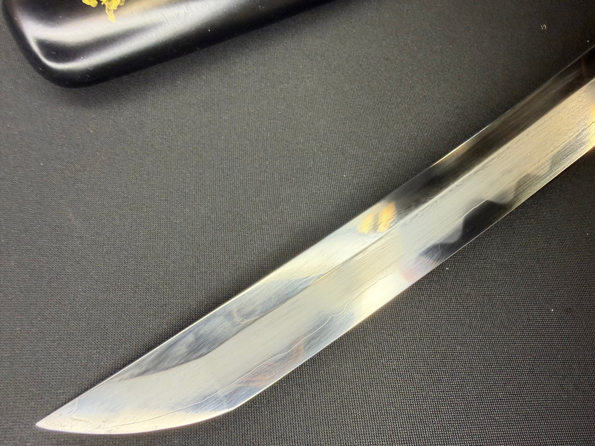 Phoenix Armory Tanto - Crimson Crest - Sanmai Hadori Polish