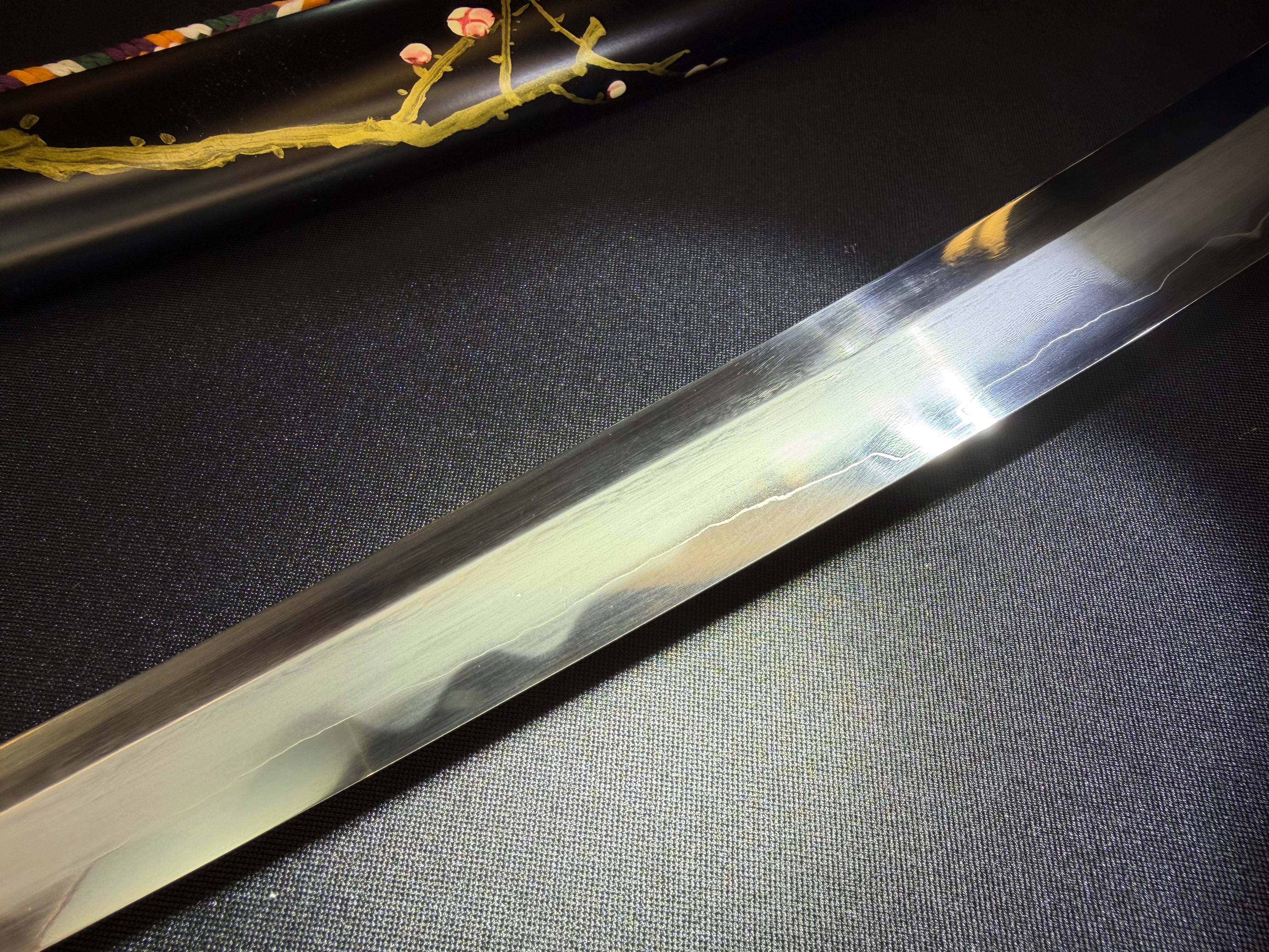 Phoenix Armory Tanto - Crimson Crest - Sanmai Hadori Polish