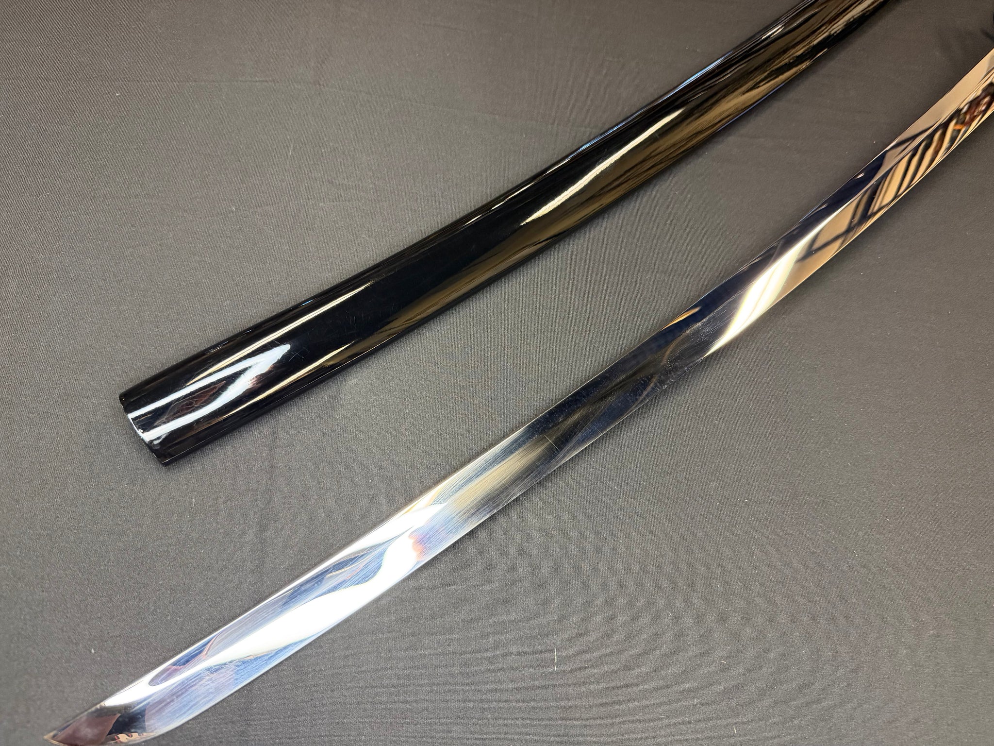 PRE-ORDER SPECIAL Legacy Steel Katana - Mirror's Edge 1095