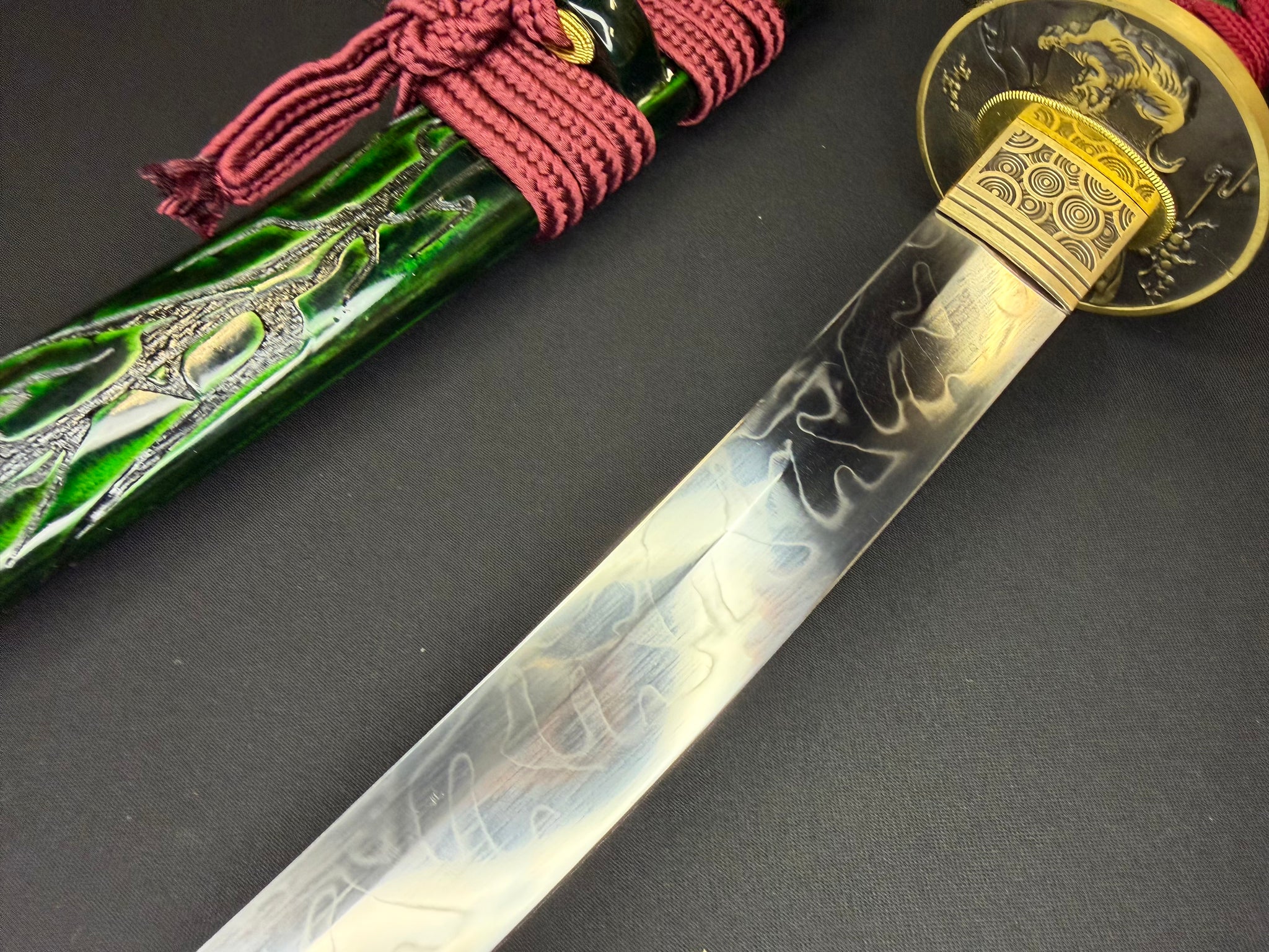 Phoenix Armory Tanto - Crimson Blaze - T10 Hitatsura Wildfire Hamon