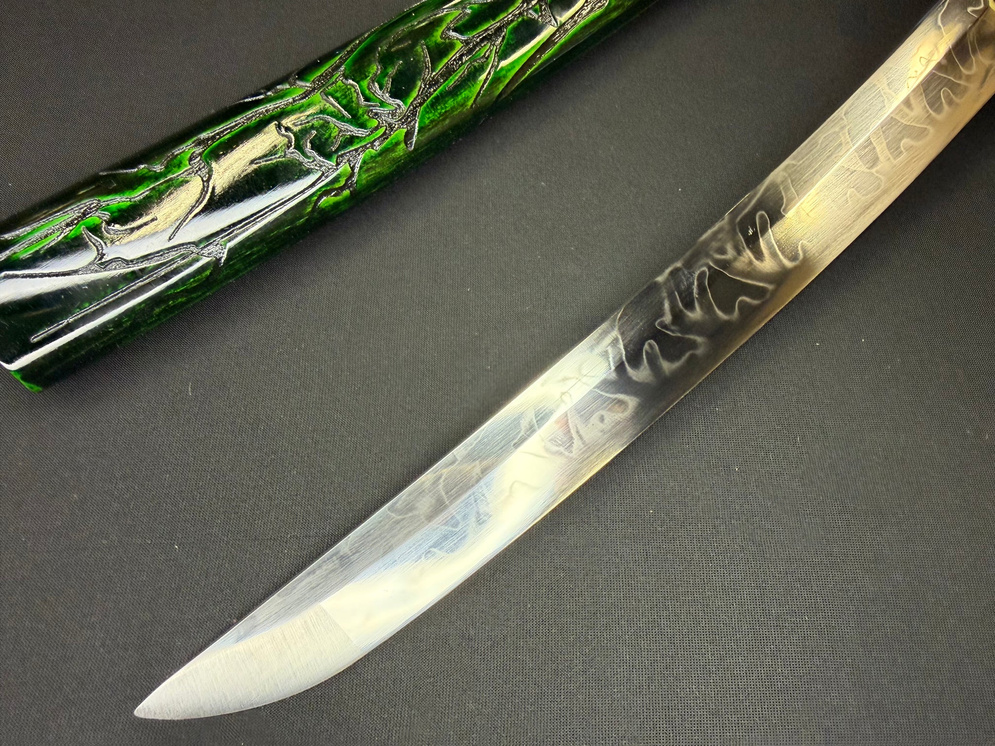 Phoenix Armory Tanto - Crimson Blaze - T10 Hitatsura Wildfire Hamon