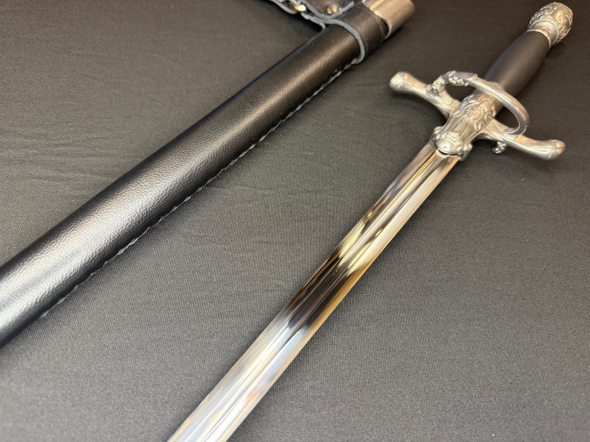Fantasy No-name Orphan Assassin Girl Pigsticker European Sword