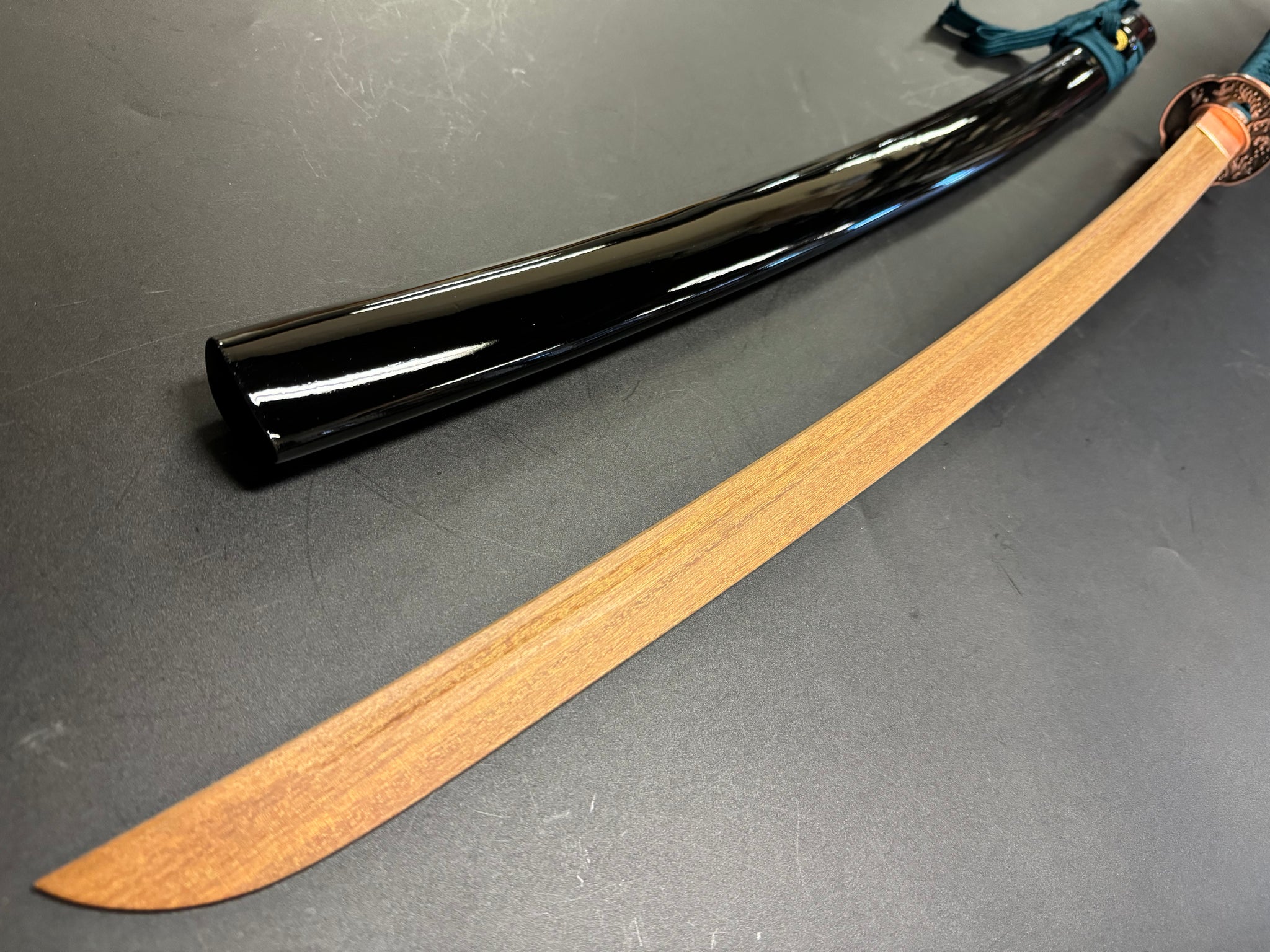 SAYA DING Phoenix Arms Summer Swallows Wooden Katana Takemitsu