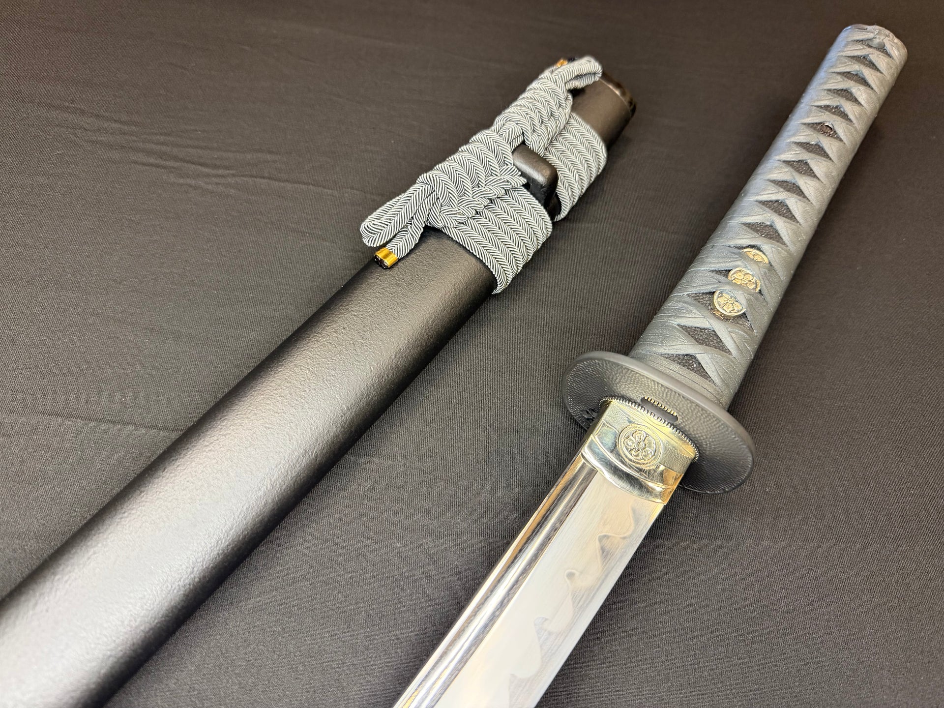 Thaitsuki Shoshin Hana Katana, 1095 Clay tempered – RVA Katana