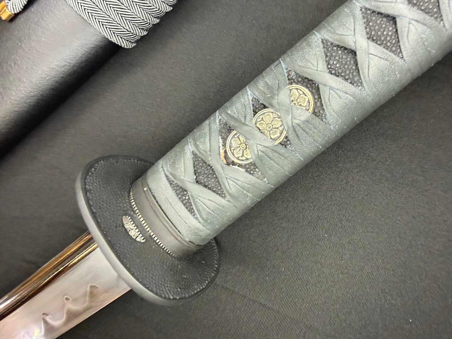 Thaitsuki Shoshin Hana Katana, 1095 Clay tempered