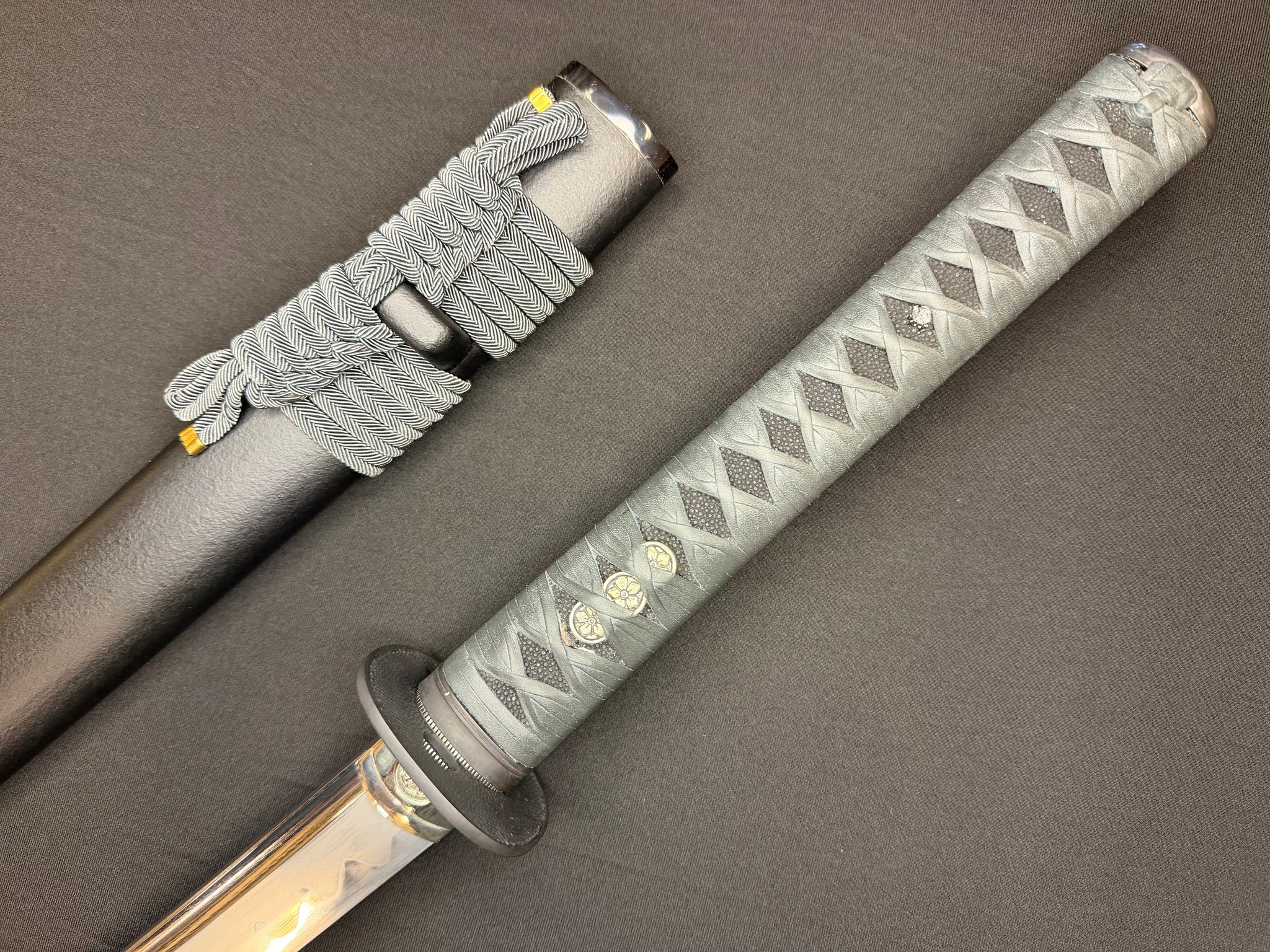 Thaitsuki Shoshin Hana Katana, 1095 Clay tempered