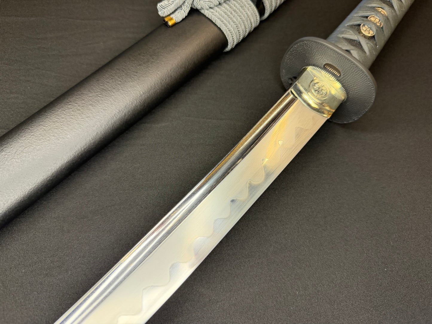 Thaitsuki Shoshin Hana Katana, 1095 Clay tempered