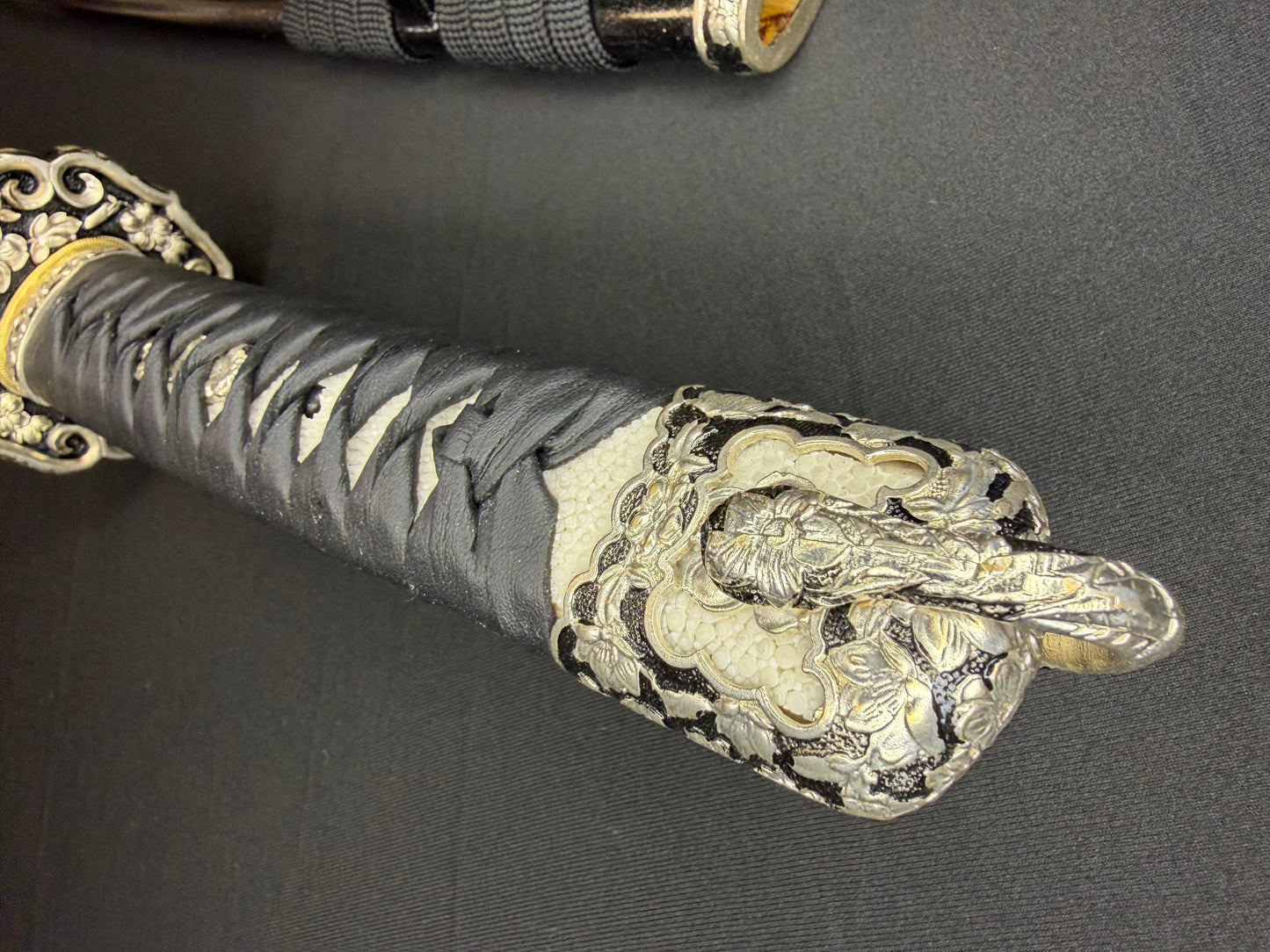 Cloudhammer Naga Wakizashi - Onyx Cherry S5e
