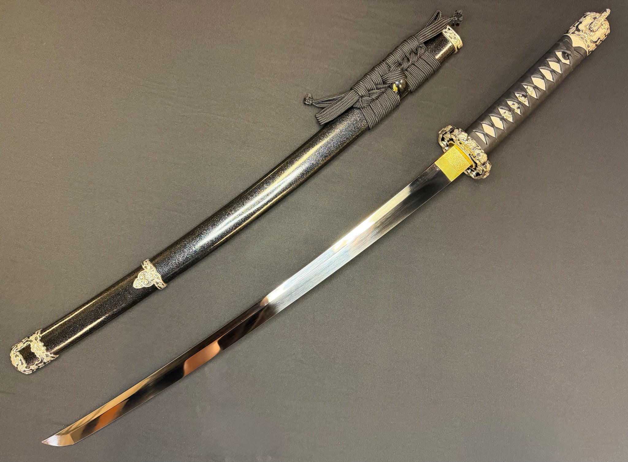 Cloudhammer Naga Wakizashi - Onyx Cherry S5e
