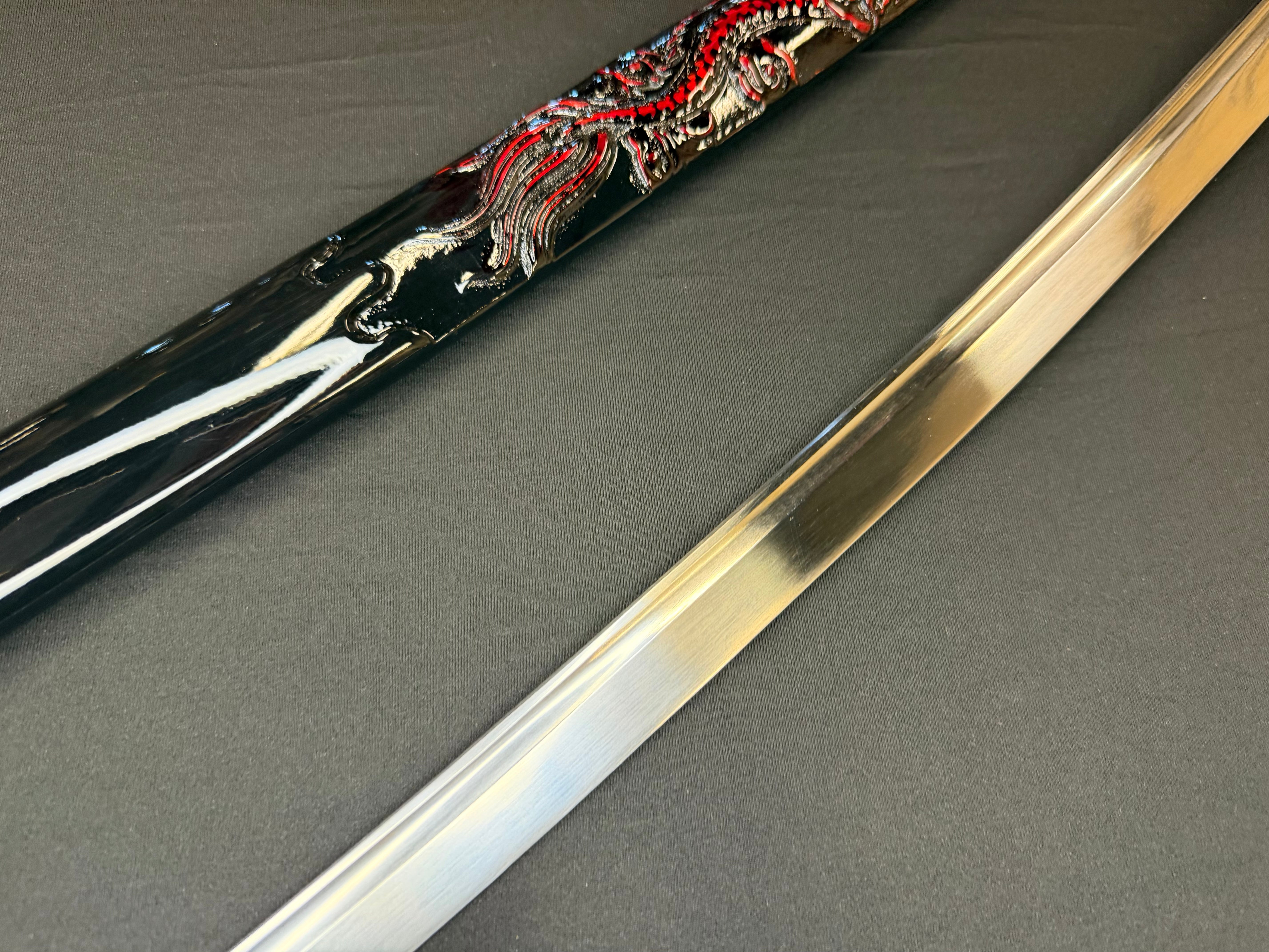 MADE TO ORDER Phoenix Armory Katana - Dragon Reign 65mn