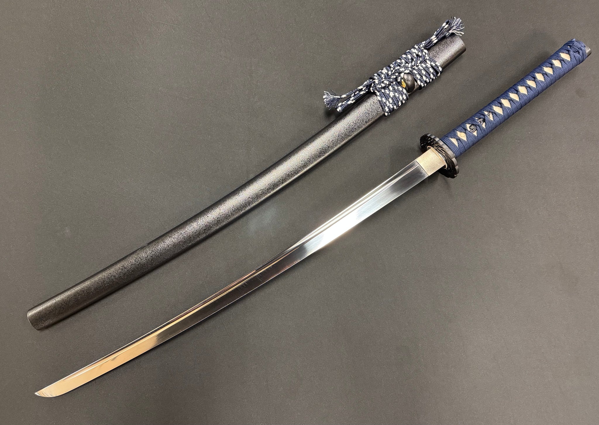 PREORDER Phoenix Armory Katana - Featherlight Crane 65M