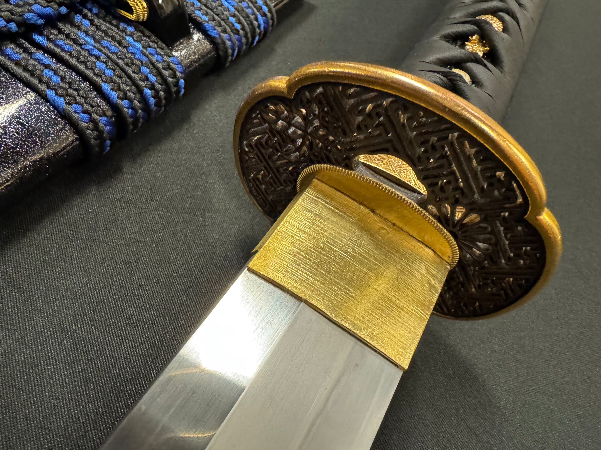 Cloudhammer Titan Series O-Katana - Golden Lattice SX105v 84 cm Blade 40 mm Wide