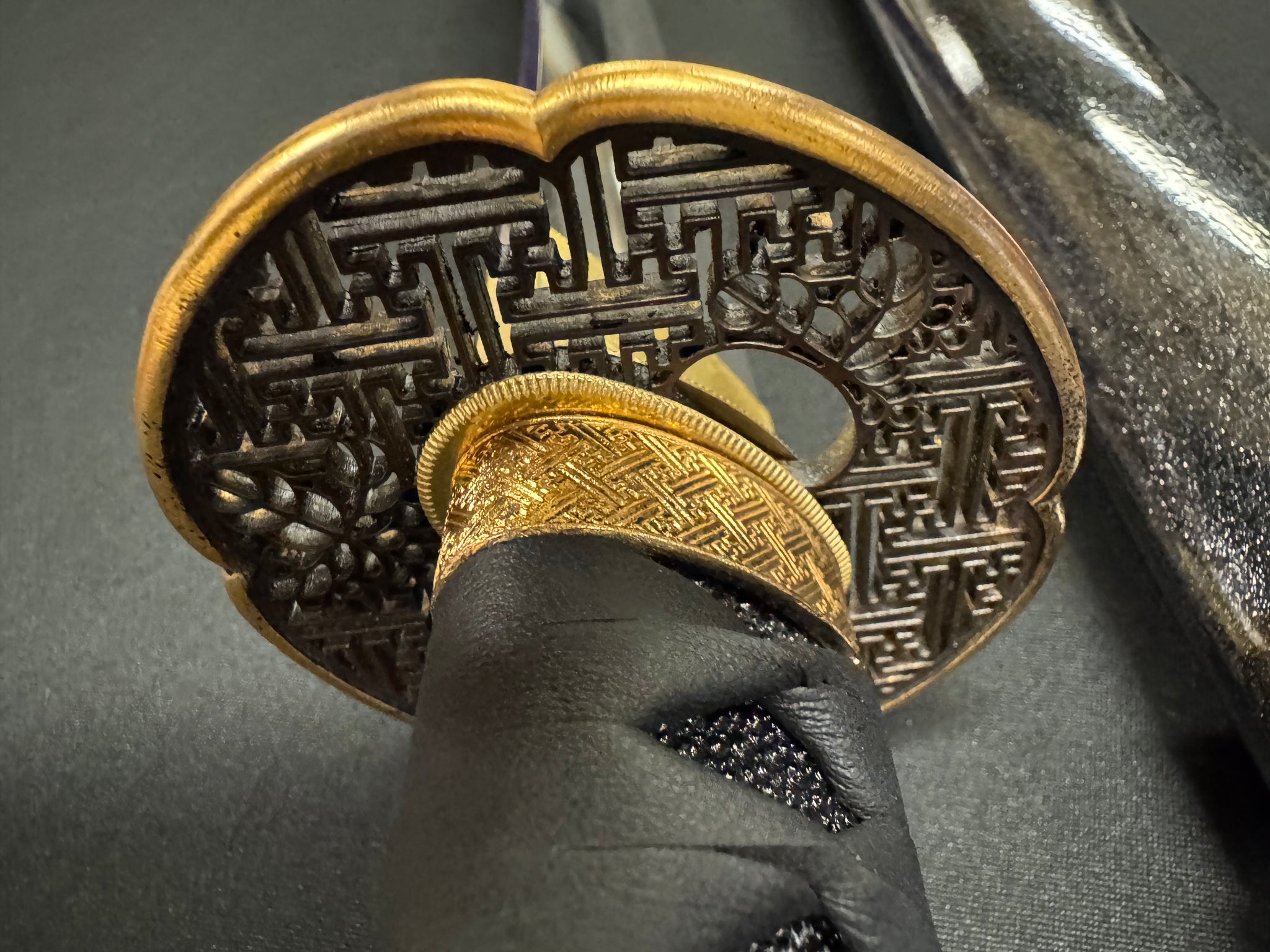 Cloudhammer Titan Series O-Katana - Golden Lattice SX105v 84 cm Blade 40 mm Wide