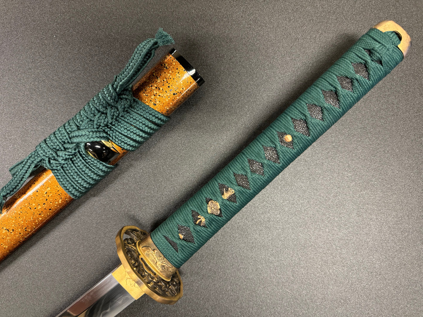 Moritaka Razor Katana - Sun Cherry   - T10 Clay-Tempered Hadori Polish