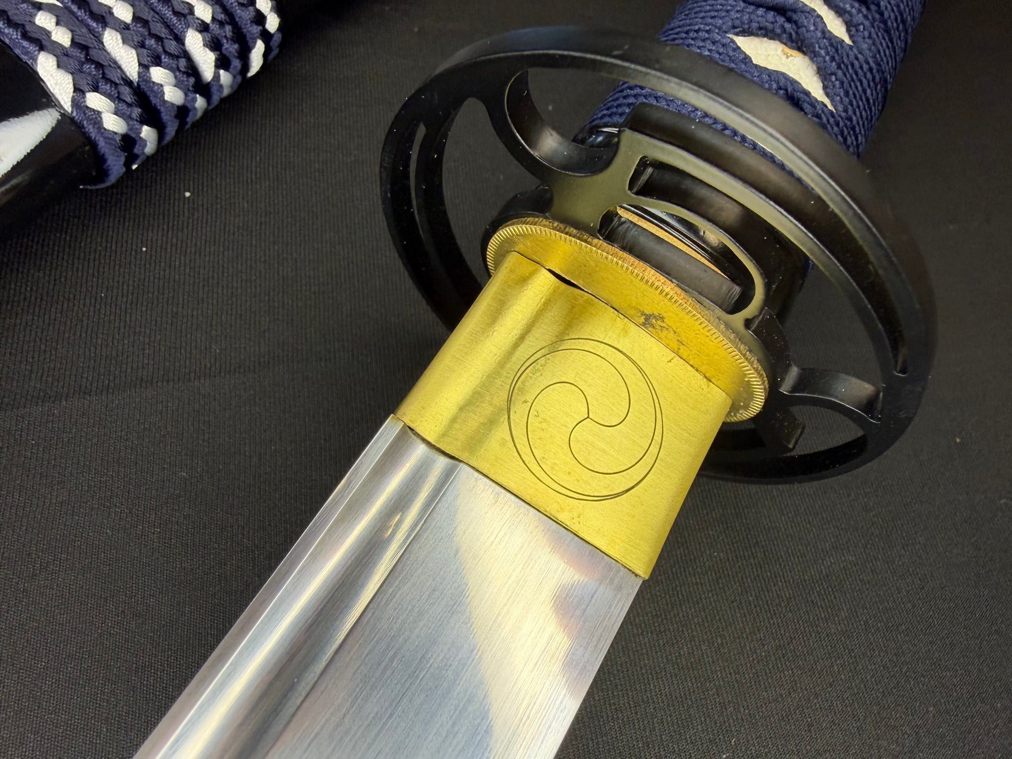 PRE-ORDER Phoenix Armory Samgakdo -  Korean Mat Cutter - Blue Mitsudomoe 65Mn Spring Steel Bo-hi