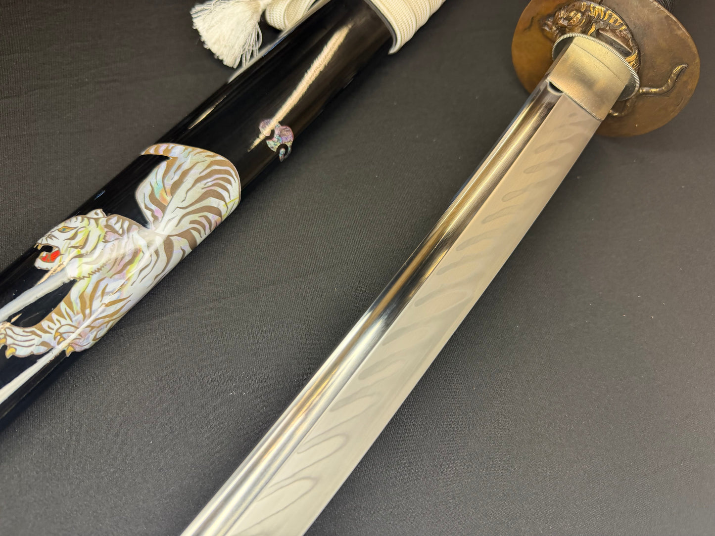 Phoenix Armory Katana - Whitestalker T10
