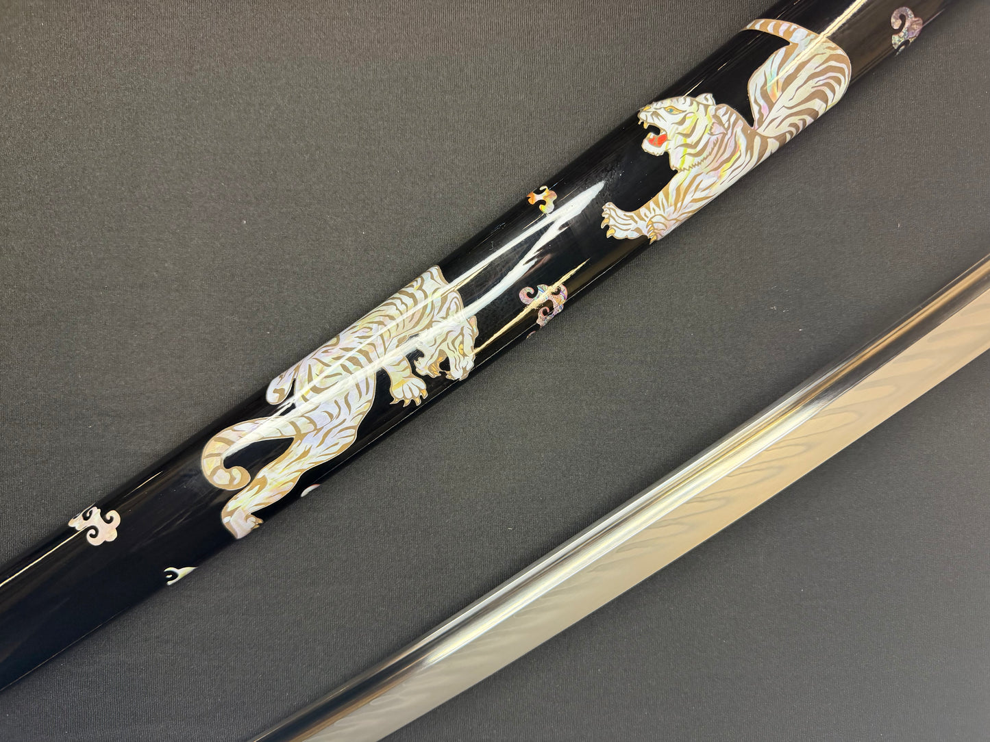 Phoenix Armory Katana - Whitestalker T10