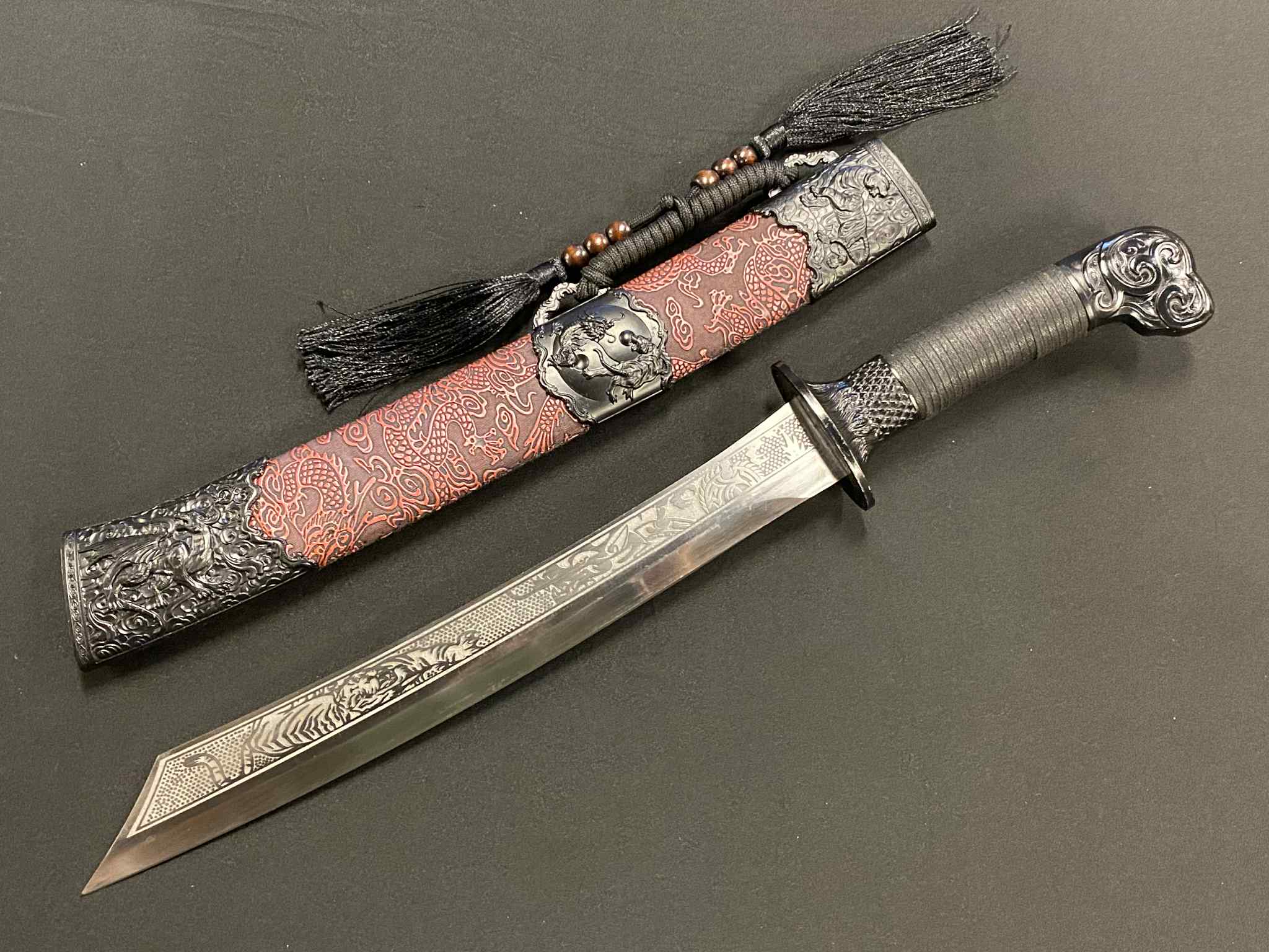Dao Dagger - Tiger Dueling Dragon - Etched Manganese Steel