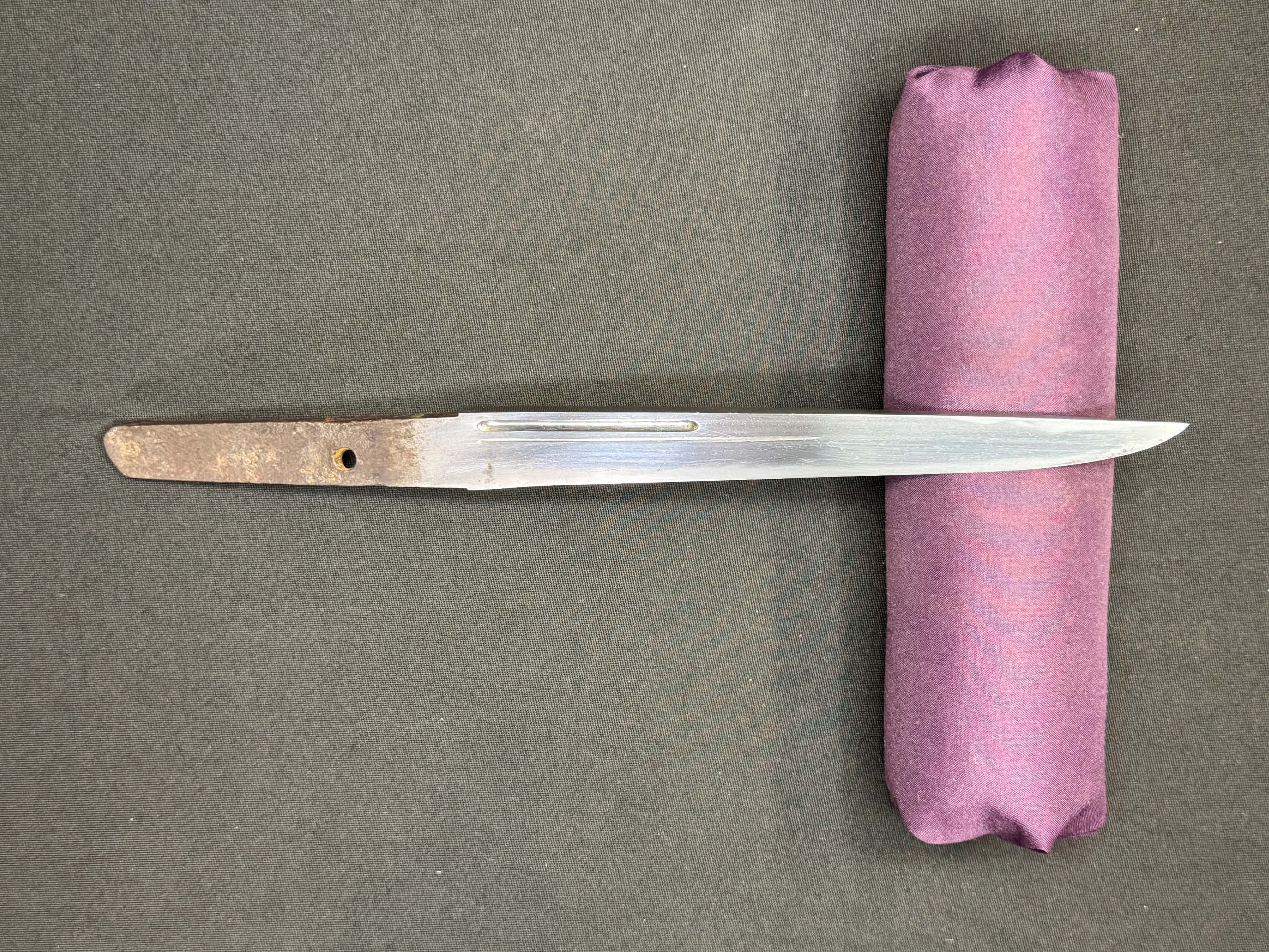 Antique Nihonto - Yoroi doshi in Koshirae, signed Kanekuni Saku