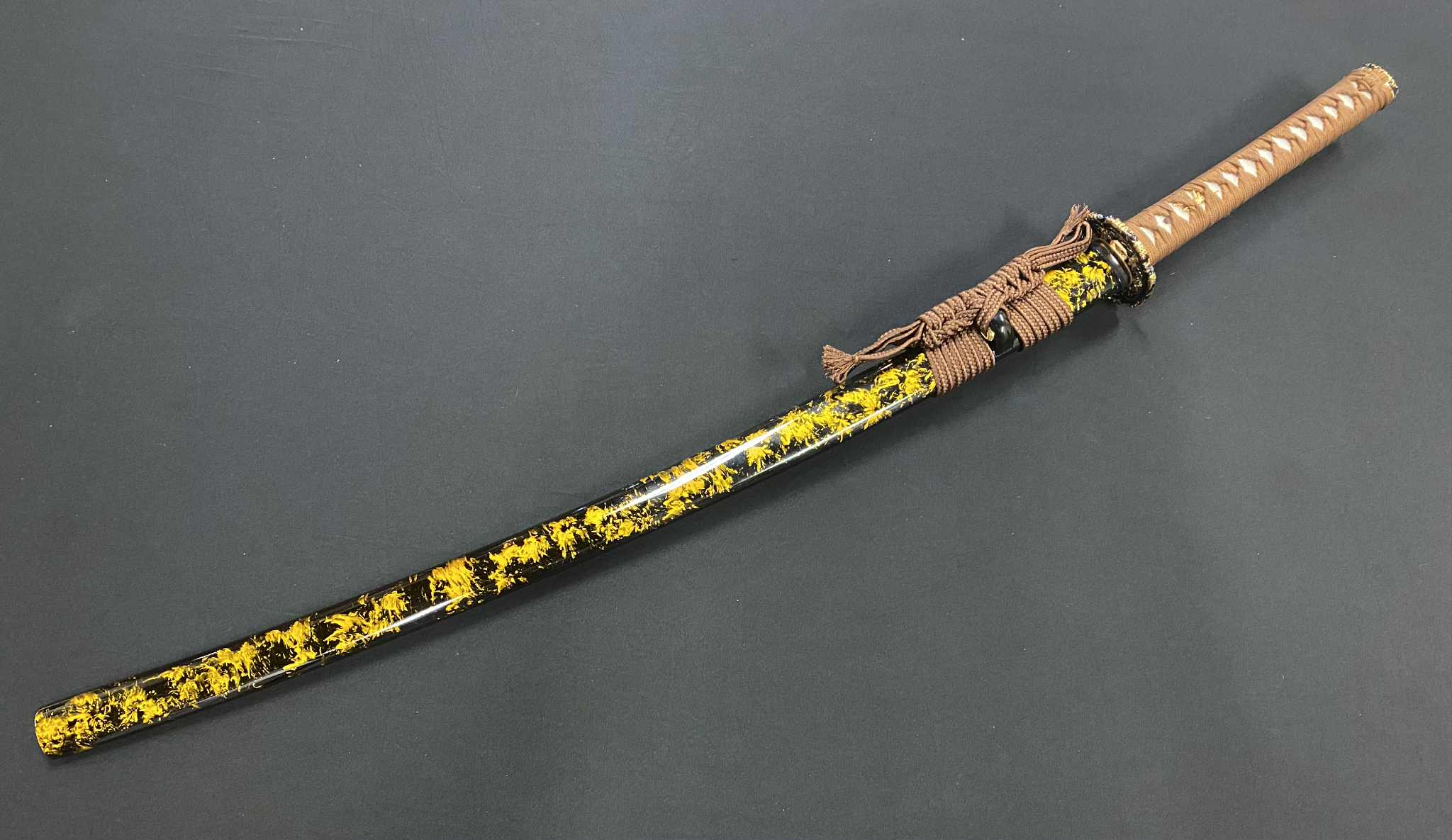 USED Shogun Armory Razor Prestige Katana - Late Summer - T10 Clay-Tempered Choji Hamon