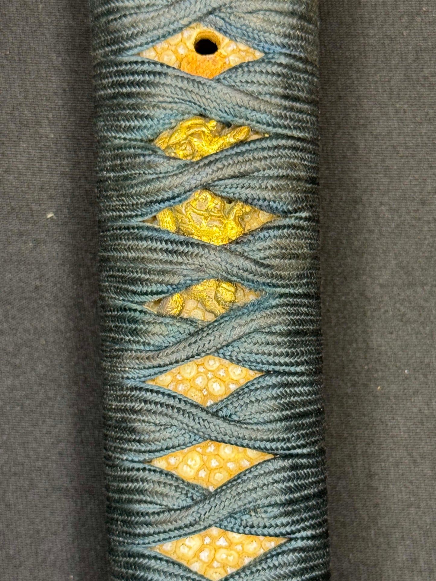Antique Nihonto - Late Muromachi Tanto in Koshirae, signed Kanesugi (unverified)