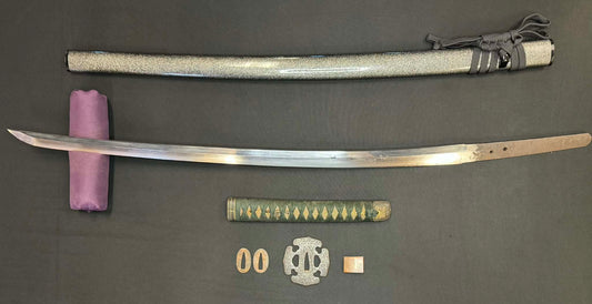 Antique Nihonto - Katana in Koshirae, signed Bishu Osafune Sukesada, Dated Eiroku October 8 (1567) (not verified)