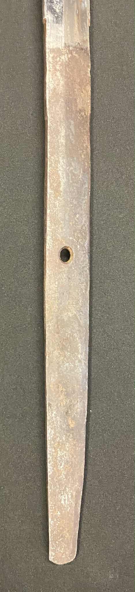 BATTLE DAMAGED, Very Long Antique Nihonto - Katana in Shirasaya (Early Edo)