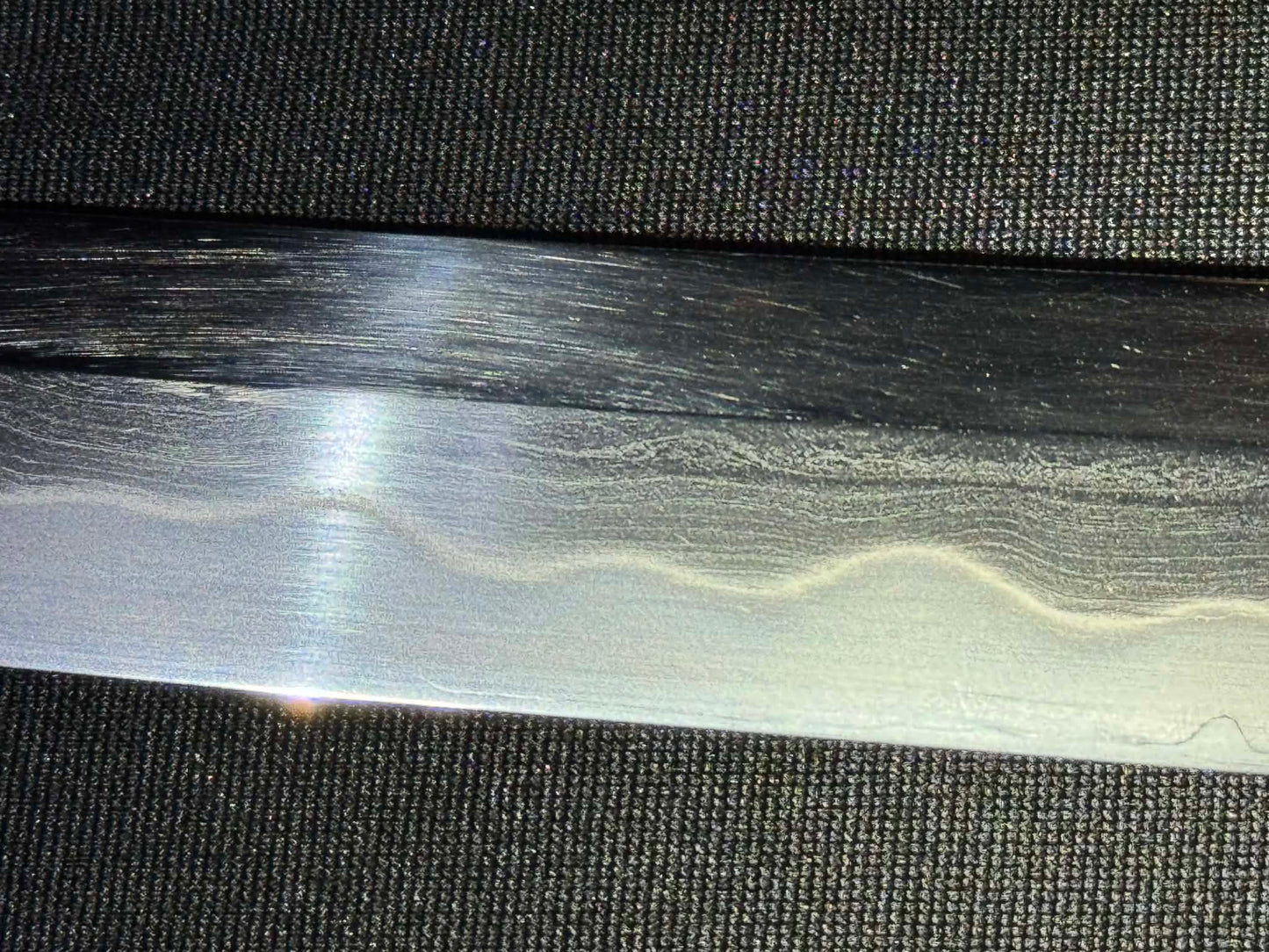 Thaitsuki Roiyaru Unokubi Katana, Sanmai Clay tempered