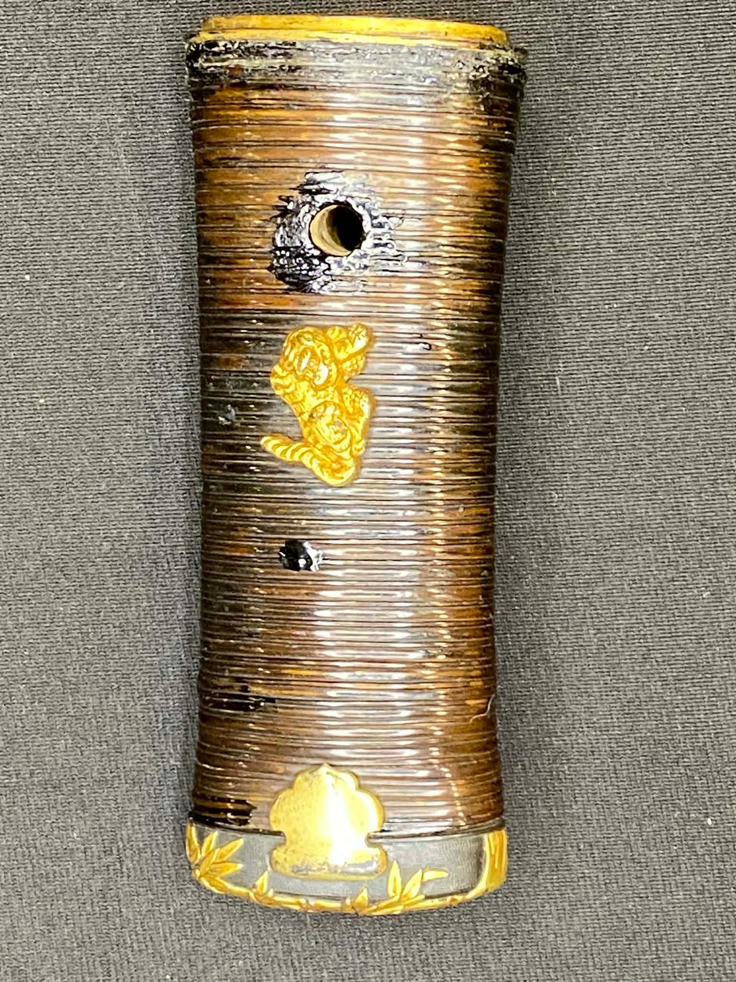 Antique Nihonto - Osoraku Tanto with Shrimp Koshirae - Edo Period, signed Soshu Ju Tsunahiro (unverified)