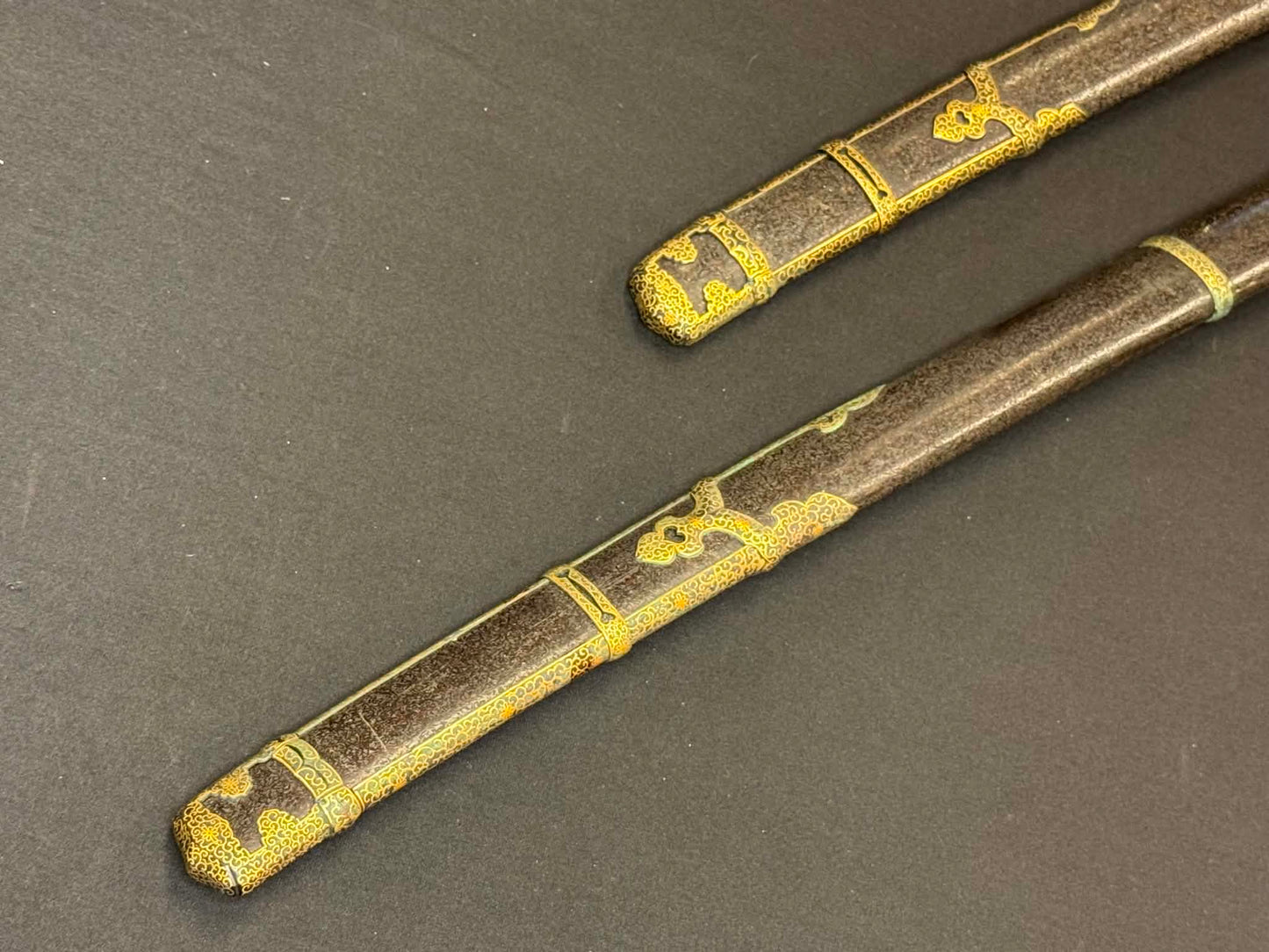 Antique Nihonto - Daishou Katana (NBTHK attributed to Fujiwara Takada) and Wakizashi (NBTHK attributed to Echizen Seki) in Handachi Koshirae