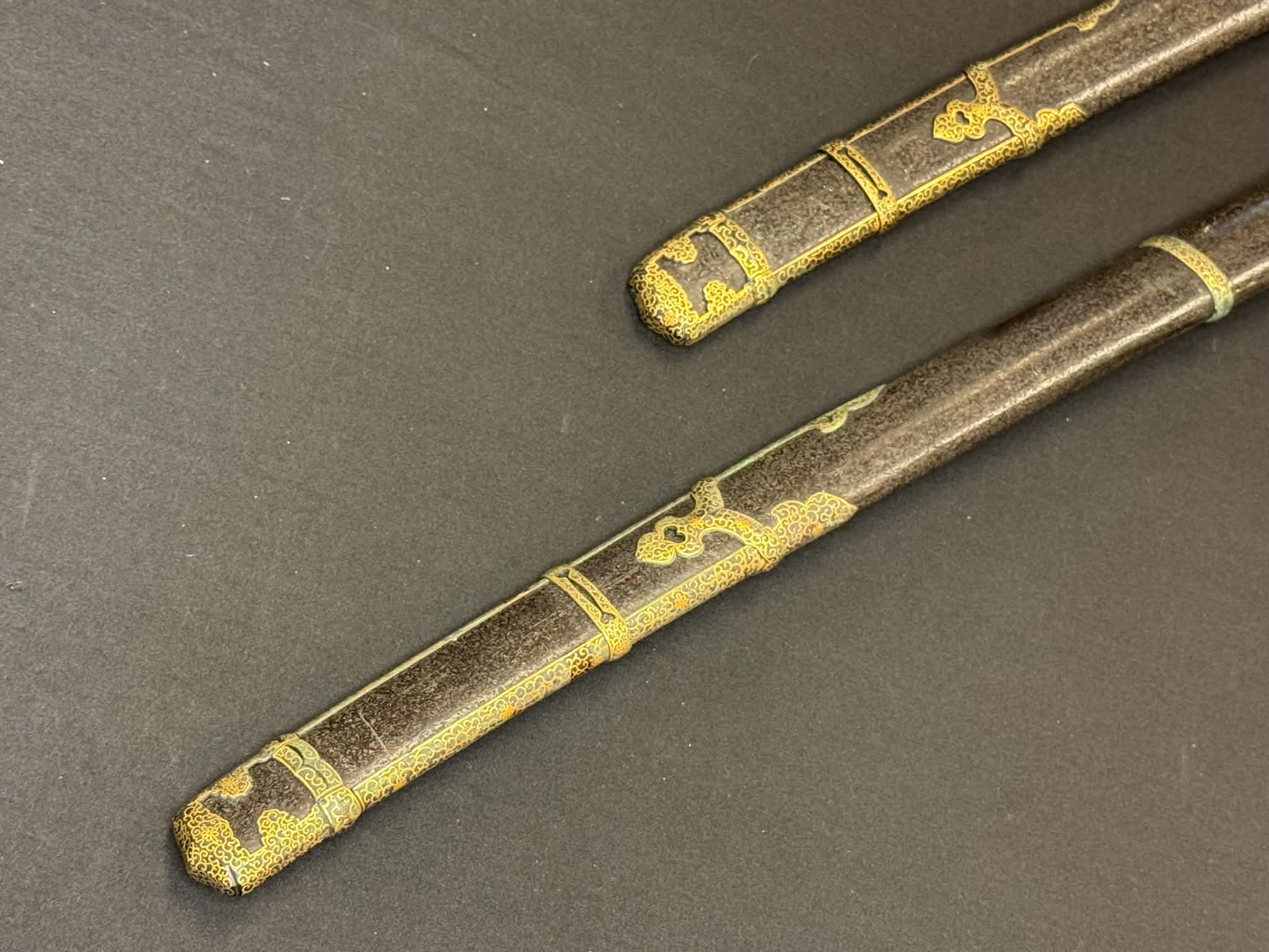 Antique Nihonto - Daishou Katana (NBTHK attributed to Fujiwara Takada) and Wakizashi (NBTHK attributed to Echizen Seki) in Handachi Koshirae