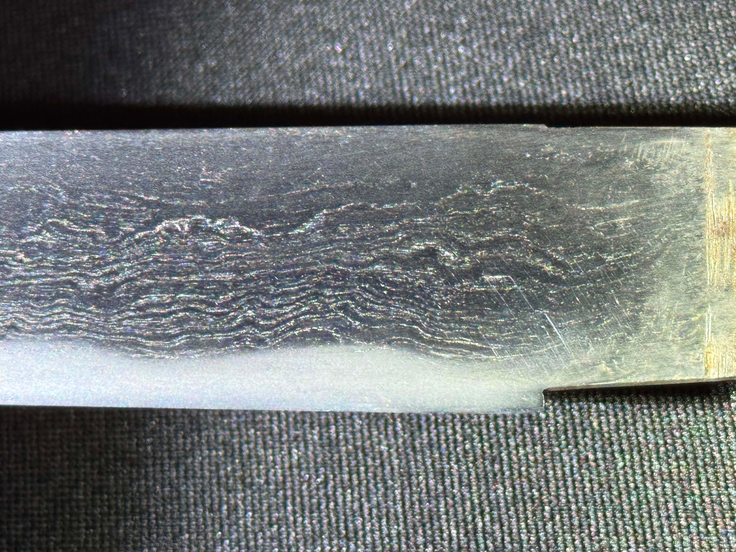 Antique Nihonto - Tanto with prominent jihada in Kaiken Koshirae