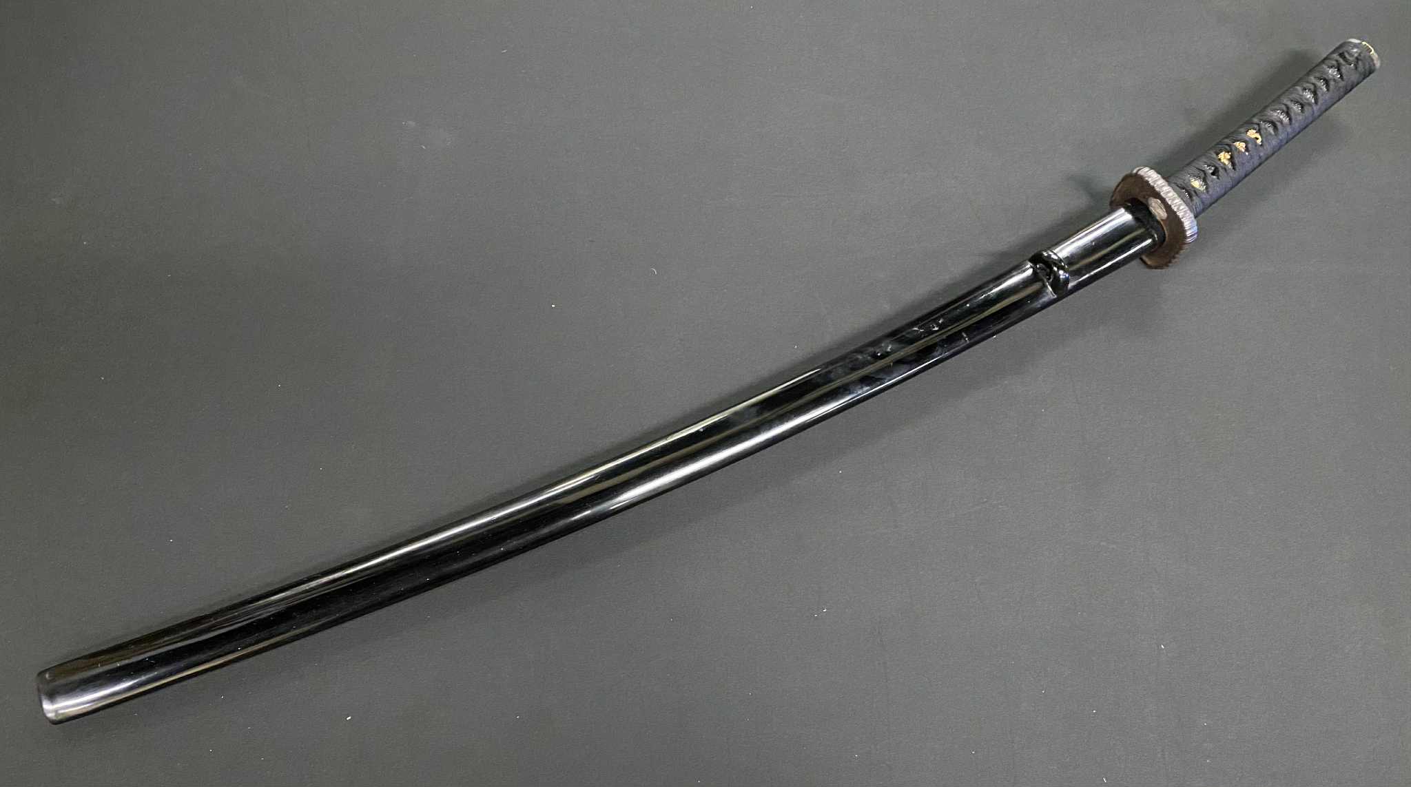 Antique Nihonto - Katateuchi with Katana Koshirae - NBTHK Attributed to Dotanuki - Late Muromachi (450 years ago)