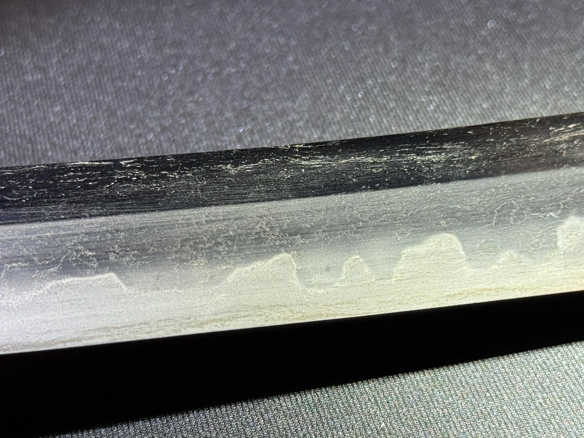 Antique Nihonto - Early Edo Wakizashi in koshirae, signed Bishu Ju Sukesada (unverified)