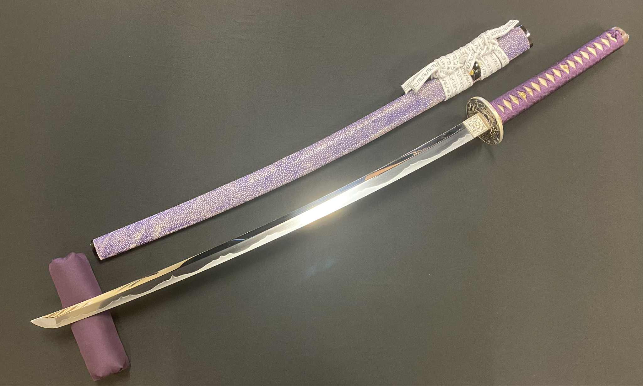 Phoenix Armory Katana - Vermillion Kabuto T10