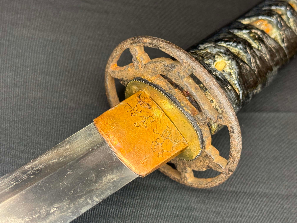 Antique Nihonto - Wakizashi in Handachi koshirae, signed Bizen Kuni Ju Osafune Sukesada, NBTHK CERTIFIED