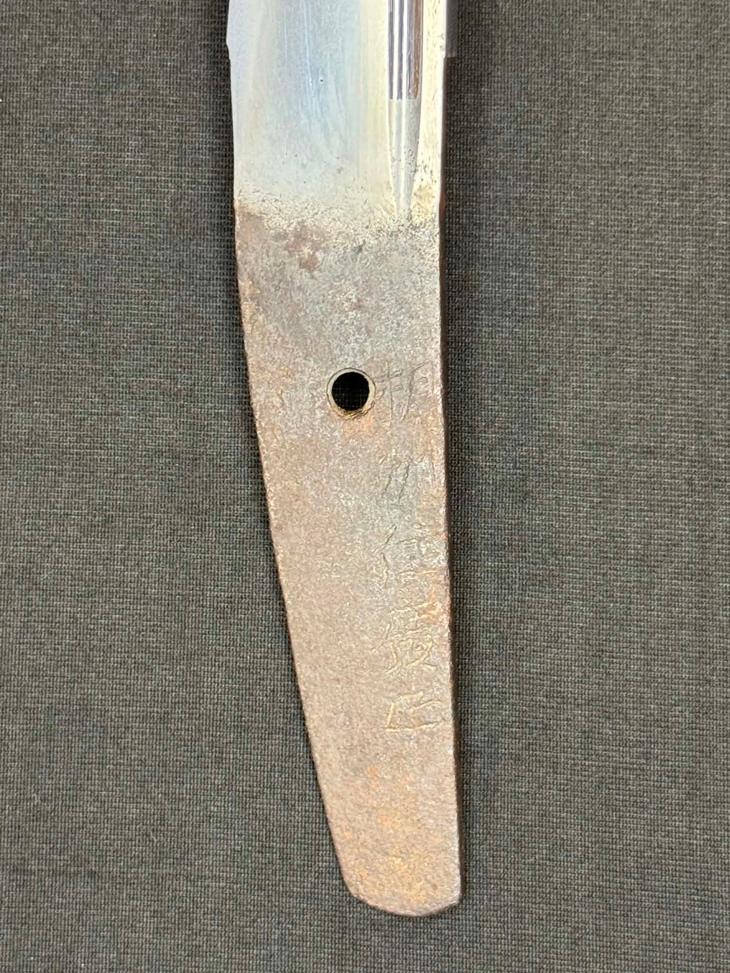 Antique Nihonto - Muromachi (4-600 years old) Wakizashi in Shirasaya, signed Soshuju Hiromasa