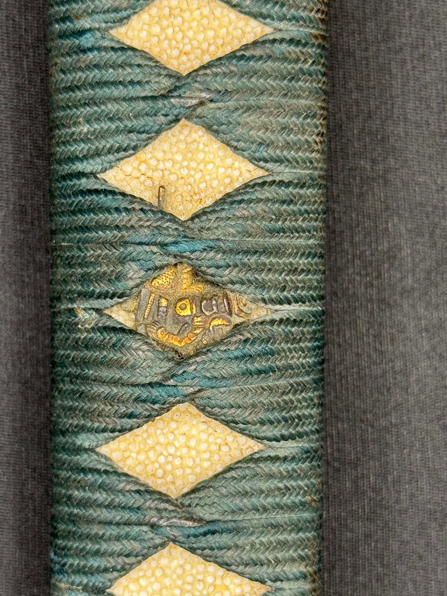 Antique Nihonto - Late Muromachi (4-500 years old) Katana in Koshirae, signed Bishu Osafune Sukesada, Dated August 1525 (not verified)