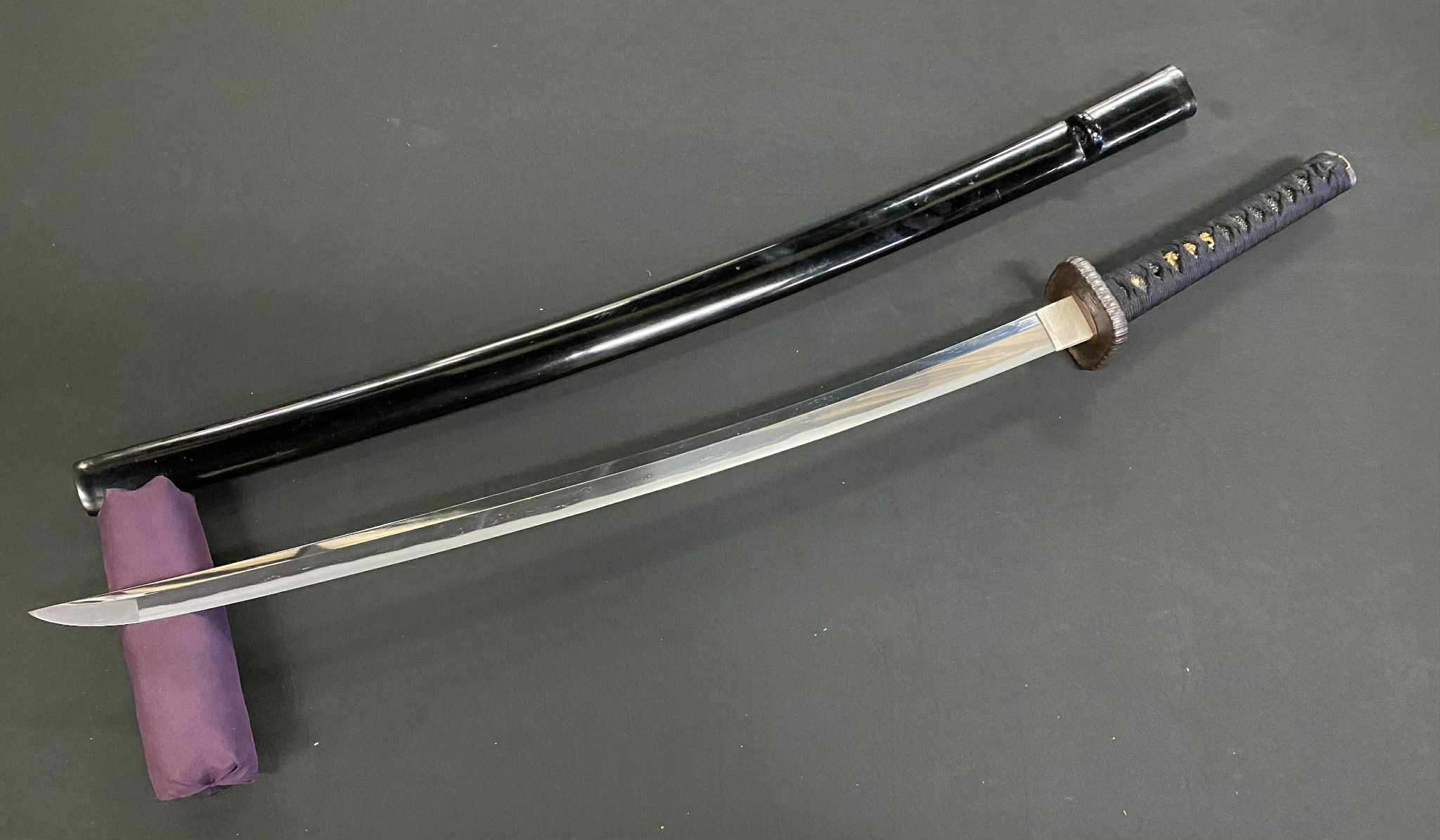 Antique Nihonto - Katateuchi with Katana Koshirae - NBTHK Attributed to Dotanuki - Late Muromachi (450 years ago)