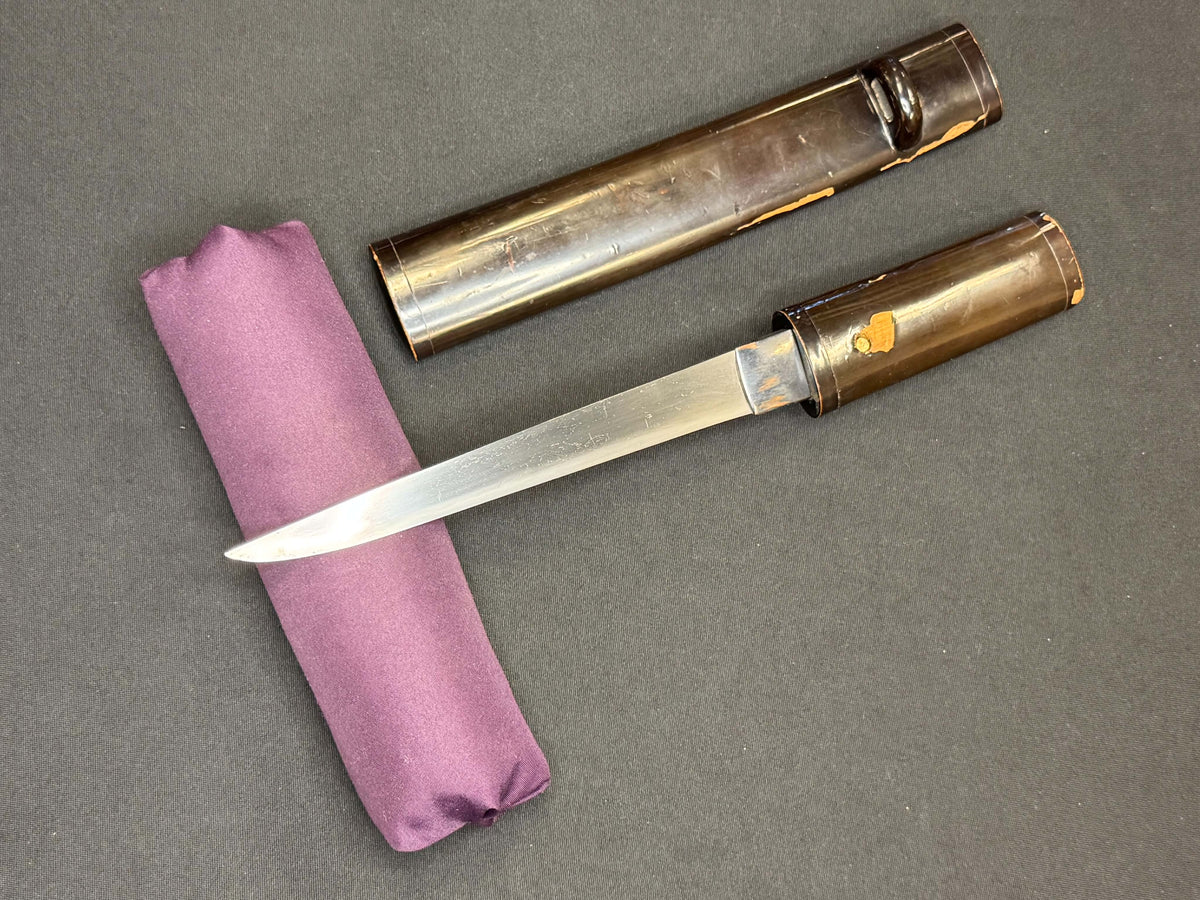 Antique Nihonto - Yoroi doshi in Koshirae, signed Kanekuni Saku