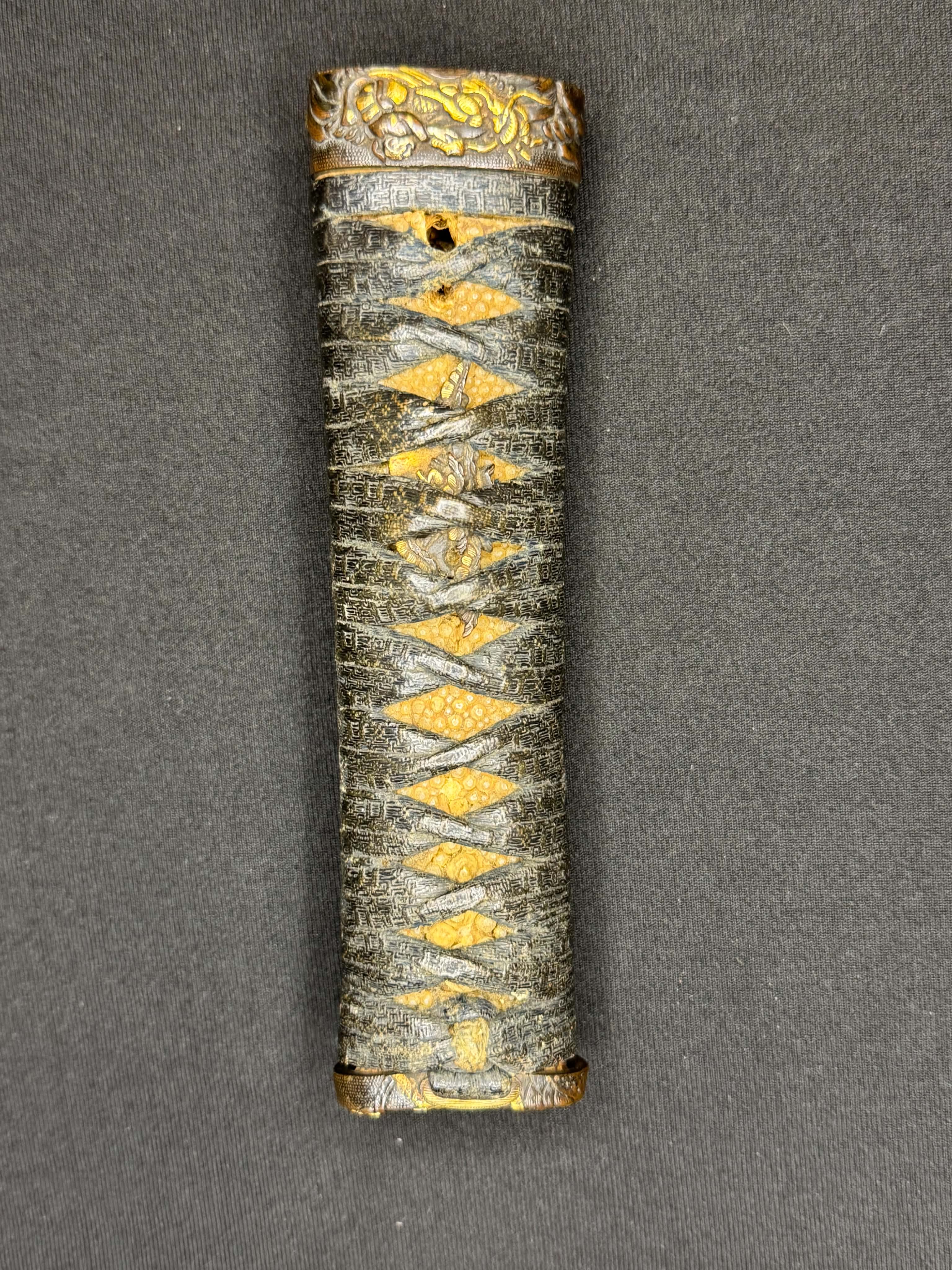 Antique Nihonto - Wakizashi with koshirae, Tsunagigaki attributed to Shimosaka