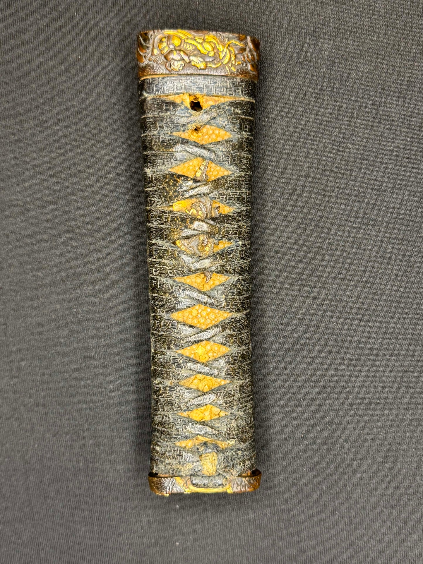 Antique Nihonto - Wakizashi with koshirae, Tsunagigaki attributed to Shimosaka