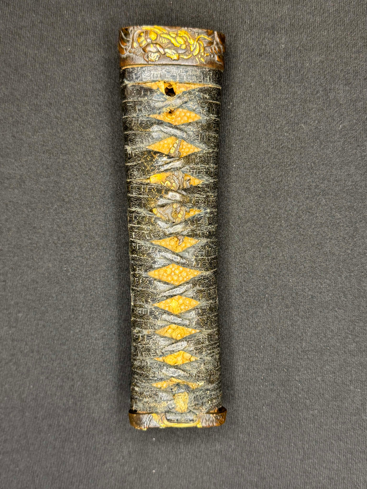 Antique Nihonto - Wakizashi with koshirae, Tsunagigaki attributed to Shimosaka