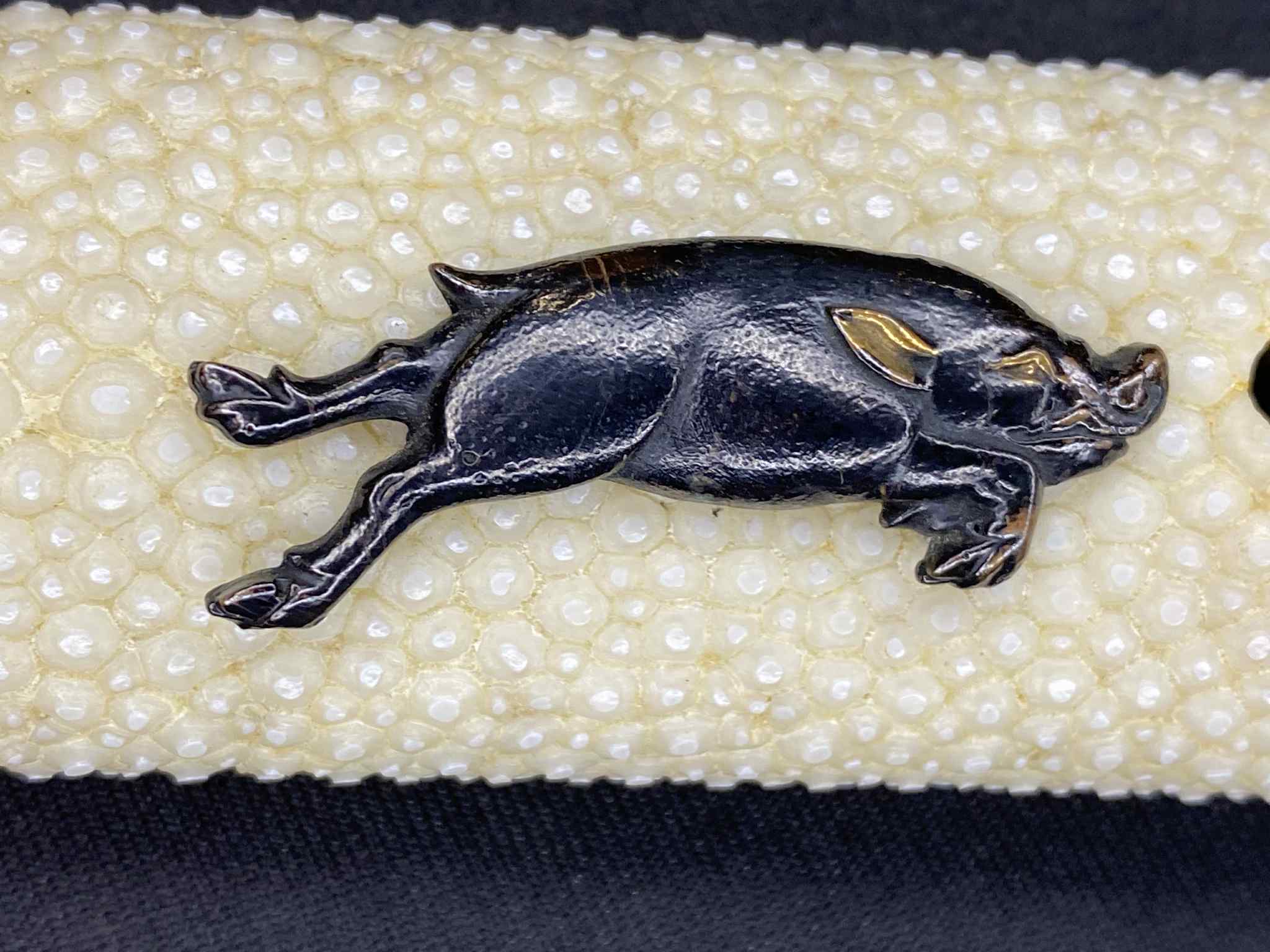 Antique Nihonto - Late Muromachi Eiroku Era (450 years old) Tanto in Koshirae, signed Kanemachi, NTHK certified