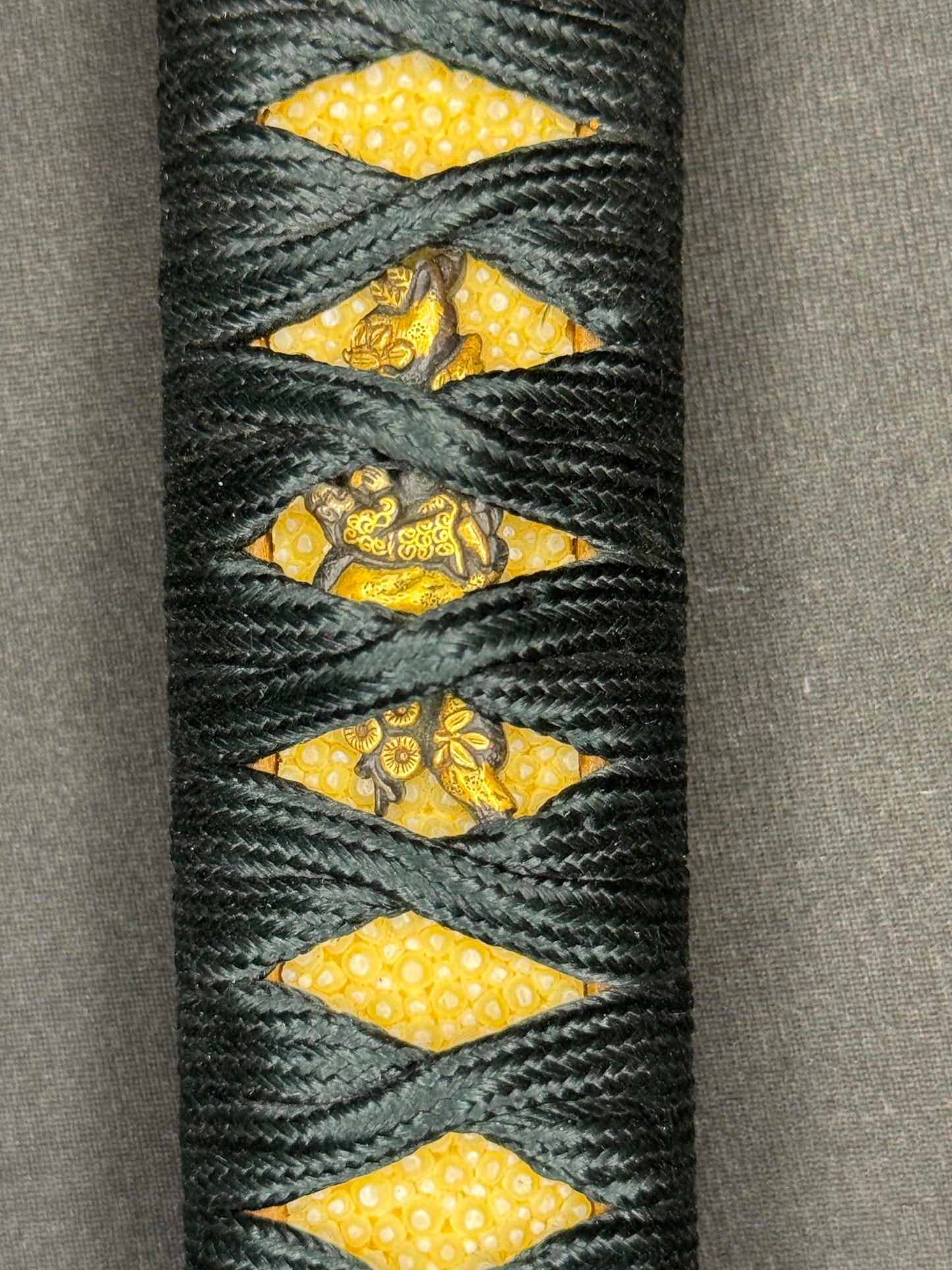 Antique Nihonto - Edo Period (150-200 years old) Katana in Handachi Koshirae, signed Joshu Mito Ju Kanekuni Saku, Three NBTHK certifications