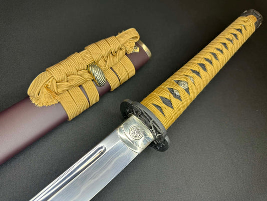 Thaitsuki Roiyaru Unokubi Katana, Sanmai Clay tempered