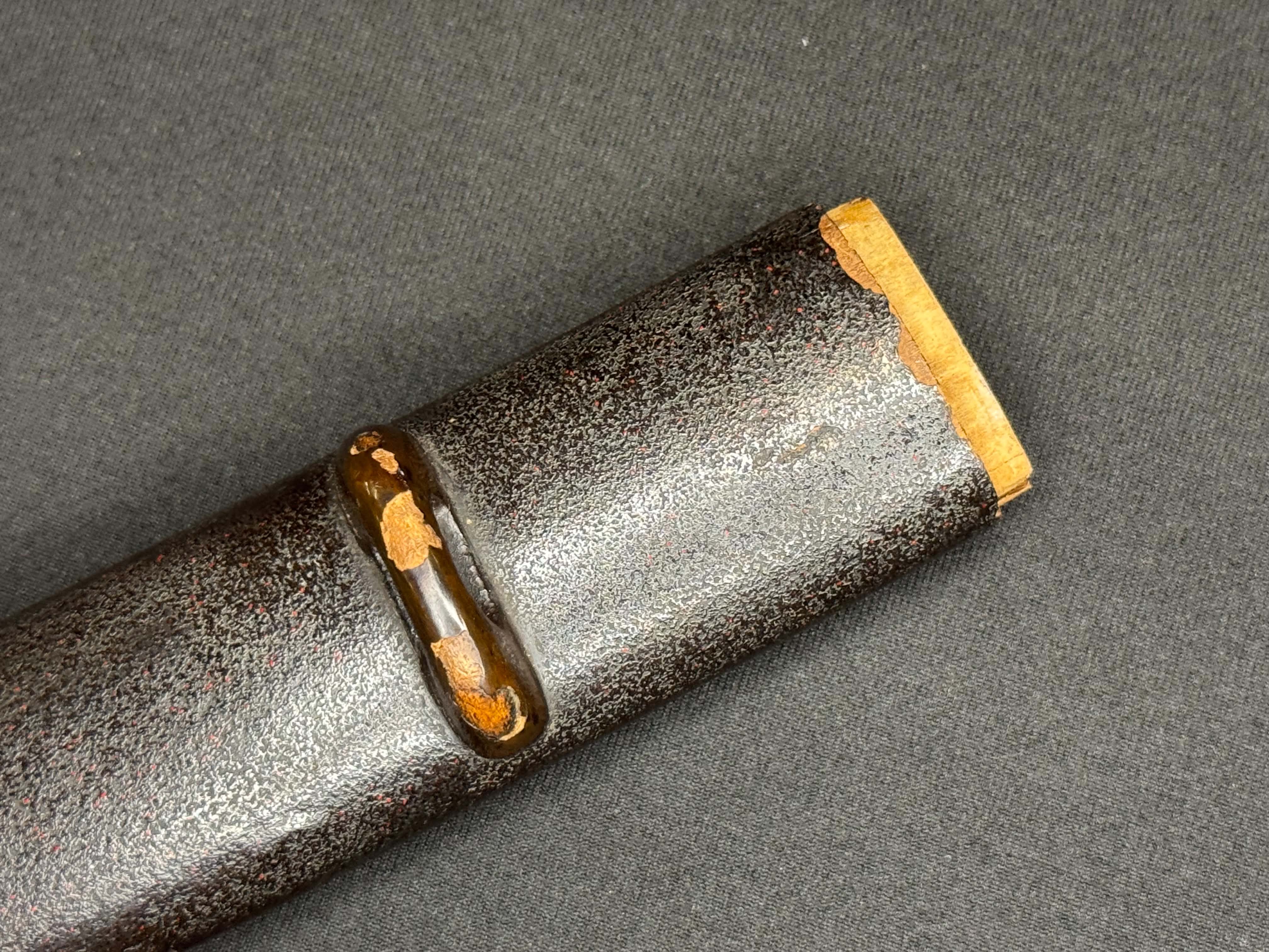 Antique Nihonto - Wakizashi with koshirae, Tsunagigaki attributed to Shimosaka