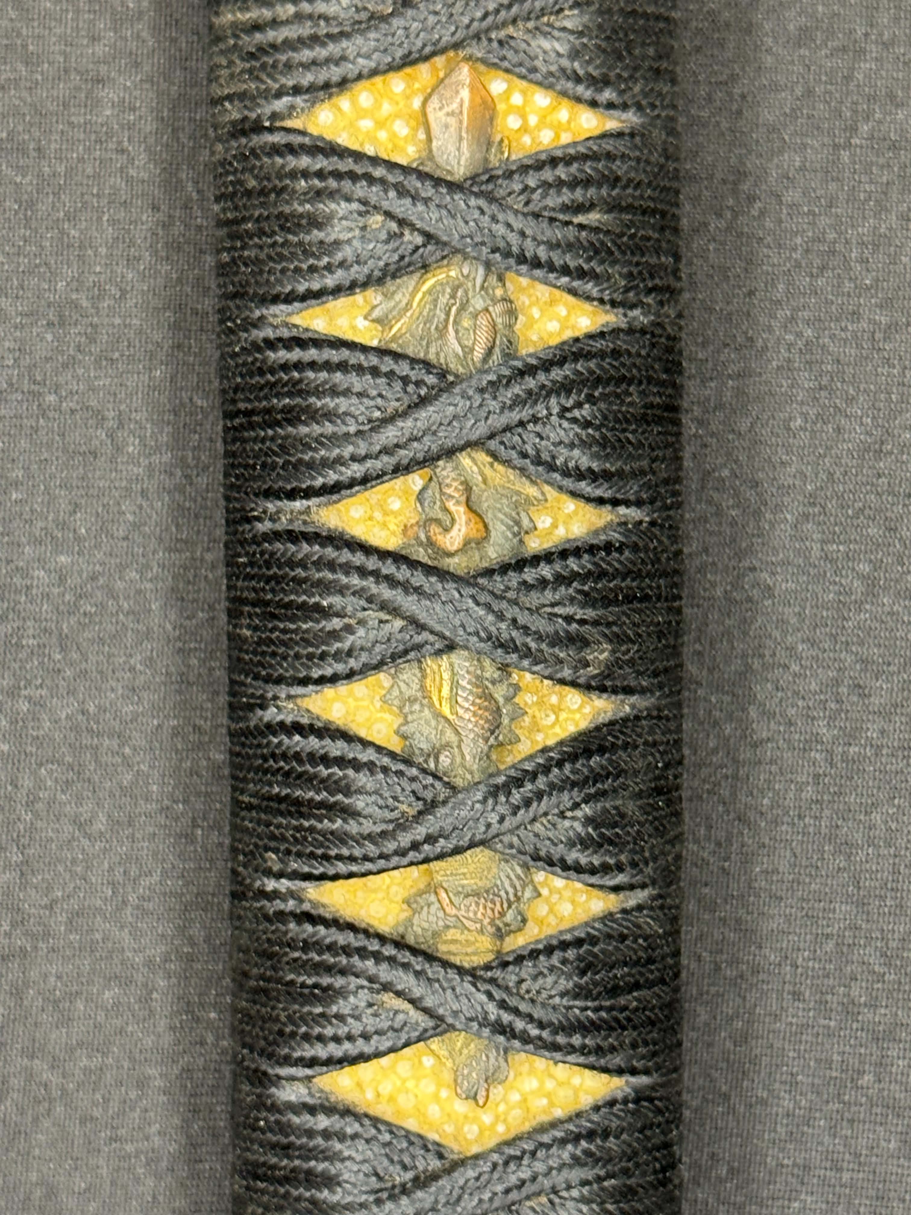 Antique Nihonto - HUGE Katana in Handachi Koshirae - Early Muromachi (600 years old) - NBTHK Attributed to Latter Hoju
