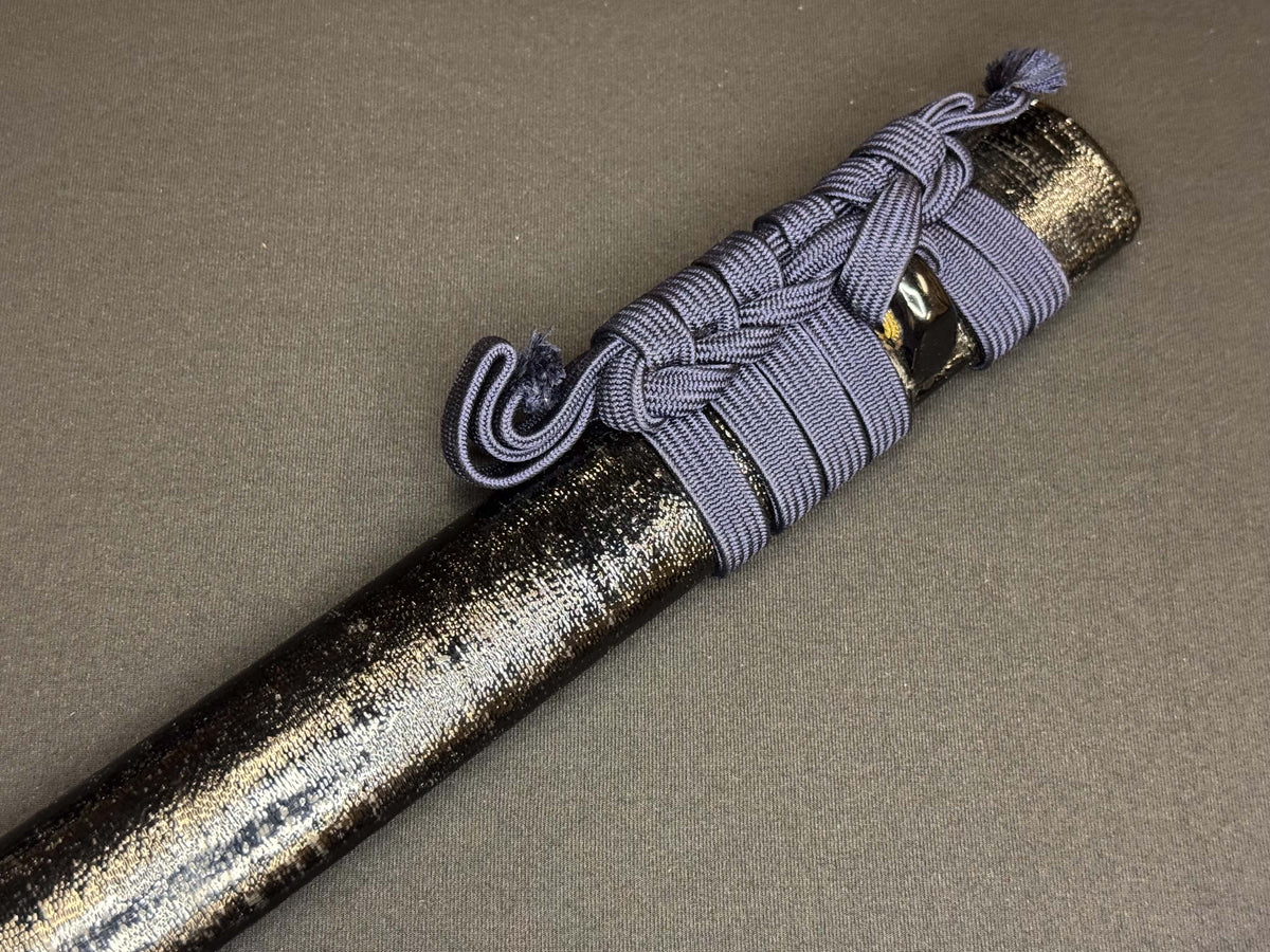 Antique Nihonto - Early Muromachi (about 550 years old) Katana with Koshirae