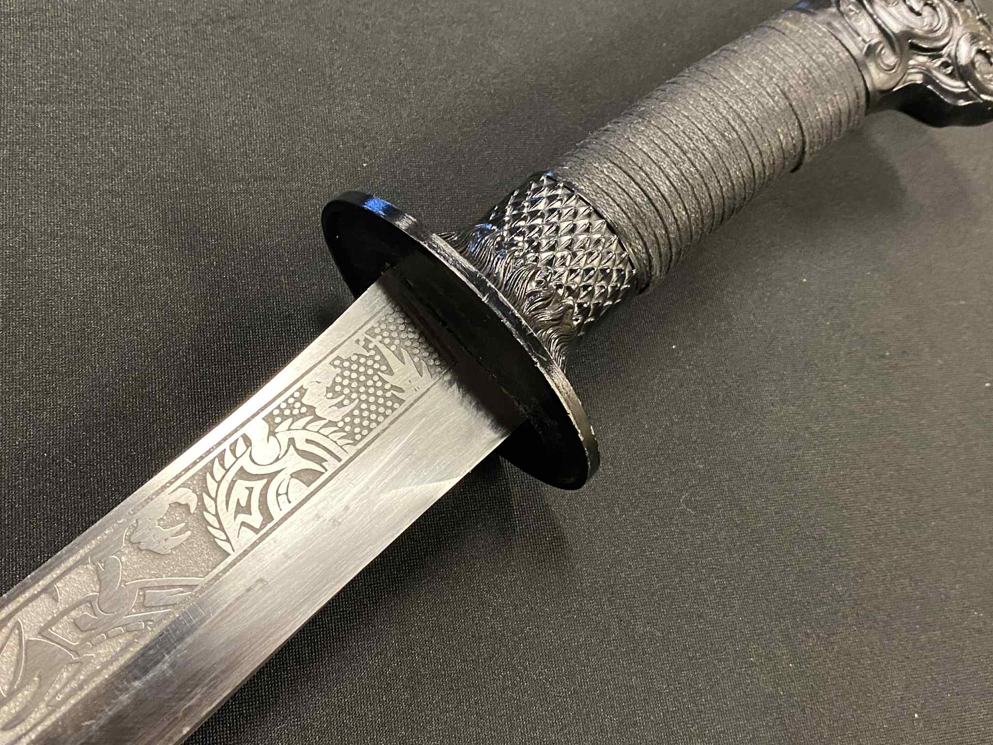 Dao Dagger - Tiger Dueling Dragon - Etched Manganese Steel